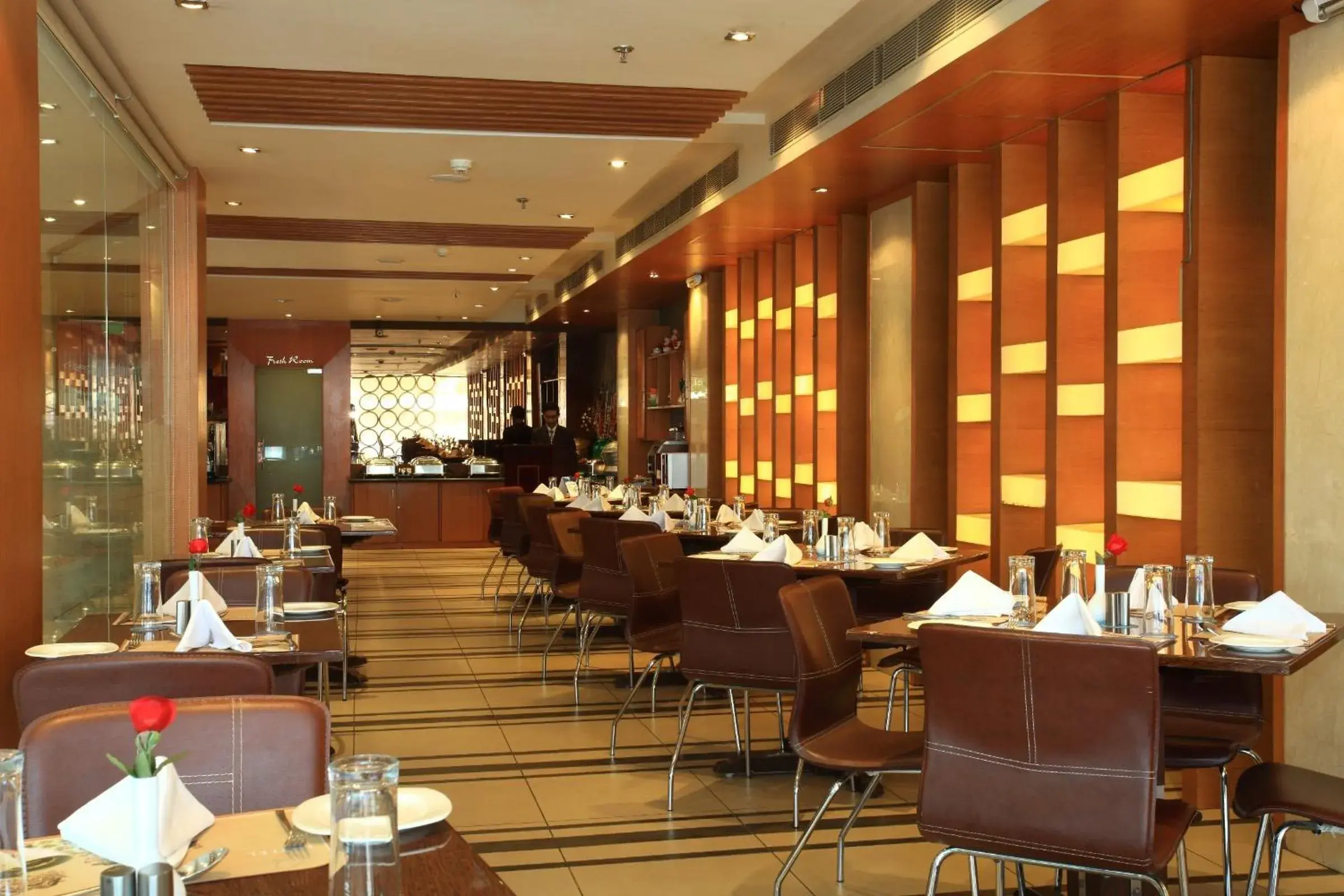 Restaurant/places to eat in Hotel O2 VIP Restaurant/places to eat in Hotel O2 VIP