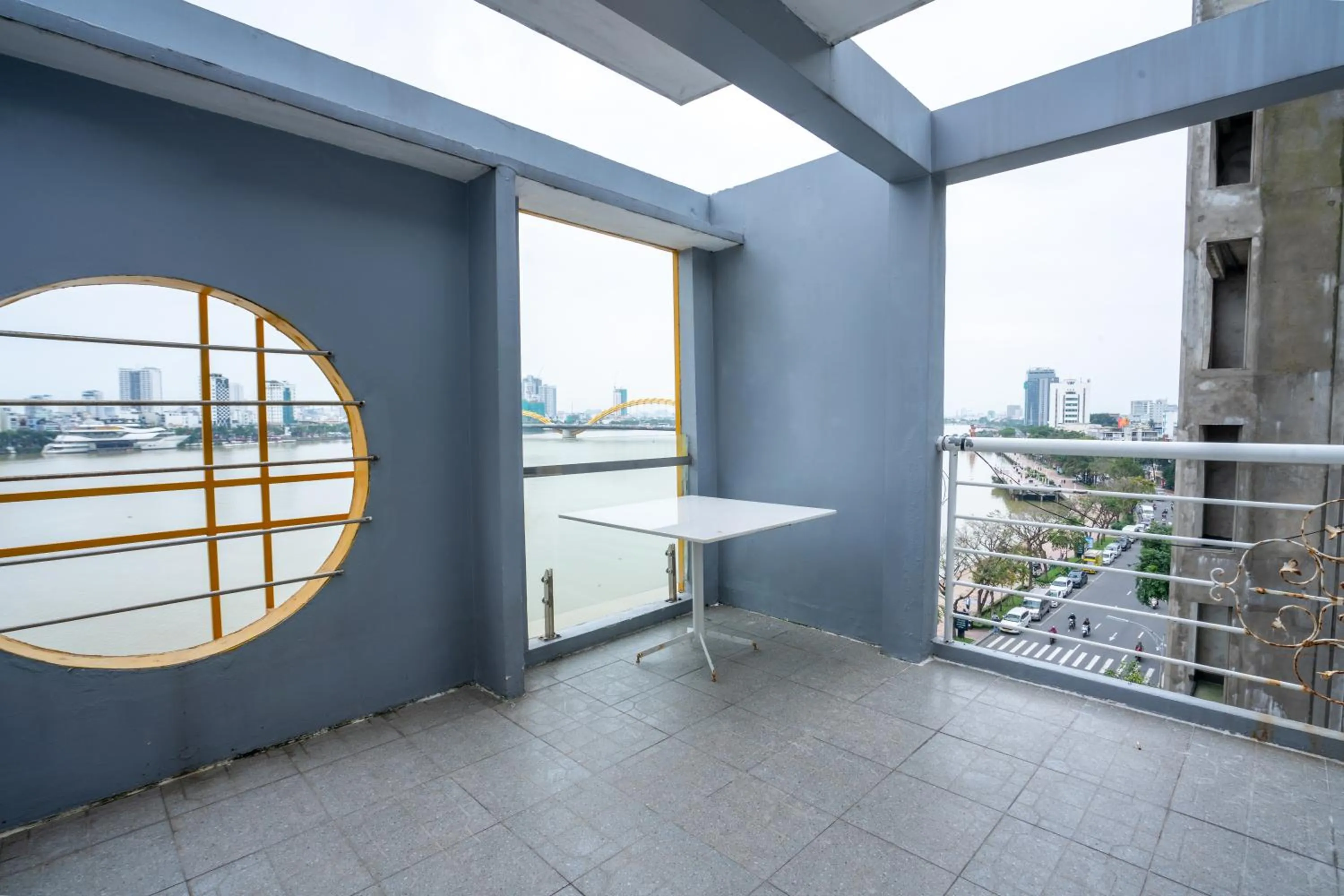 Balcony/Terrace in Catinal Hotel