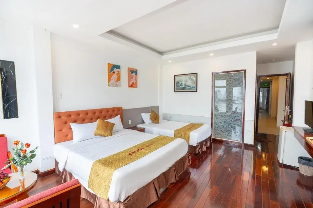 Bed in Catinal Hotel Bed in Catinal Hotel