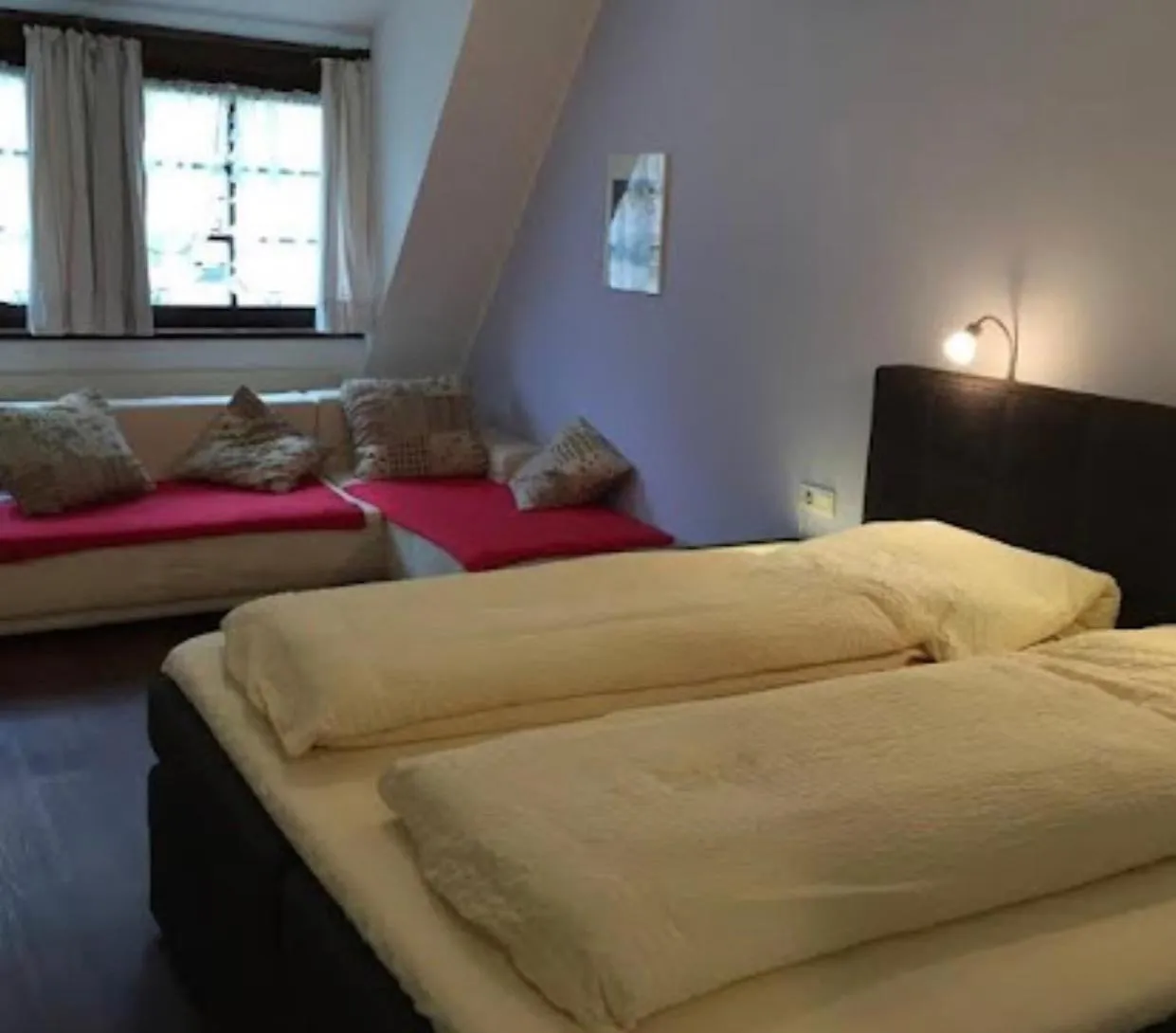 Bed in Marktschänke