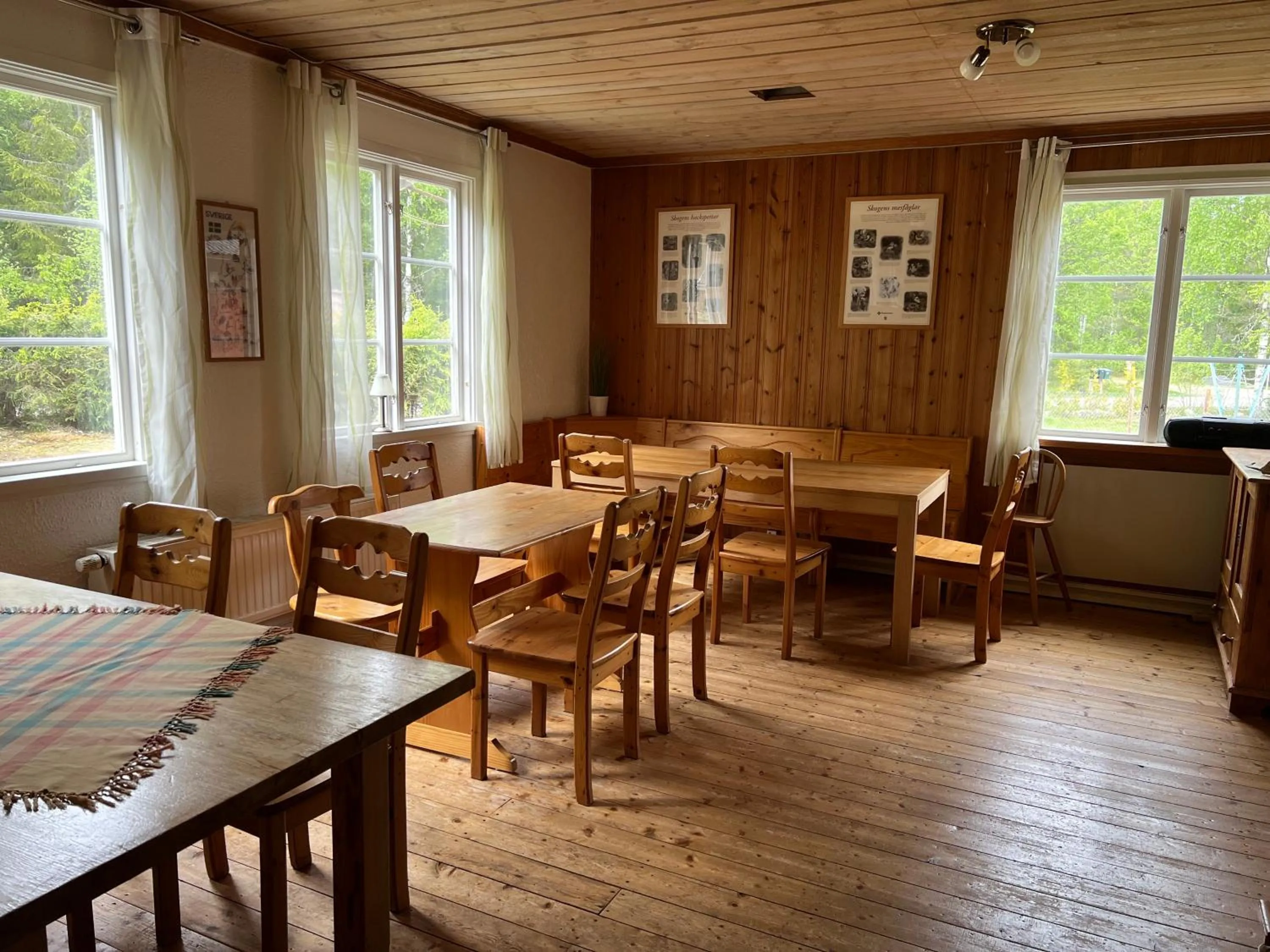 Breakfast in Nya Skogsgården Hostel