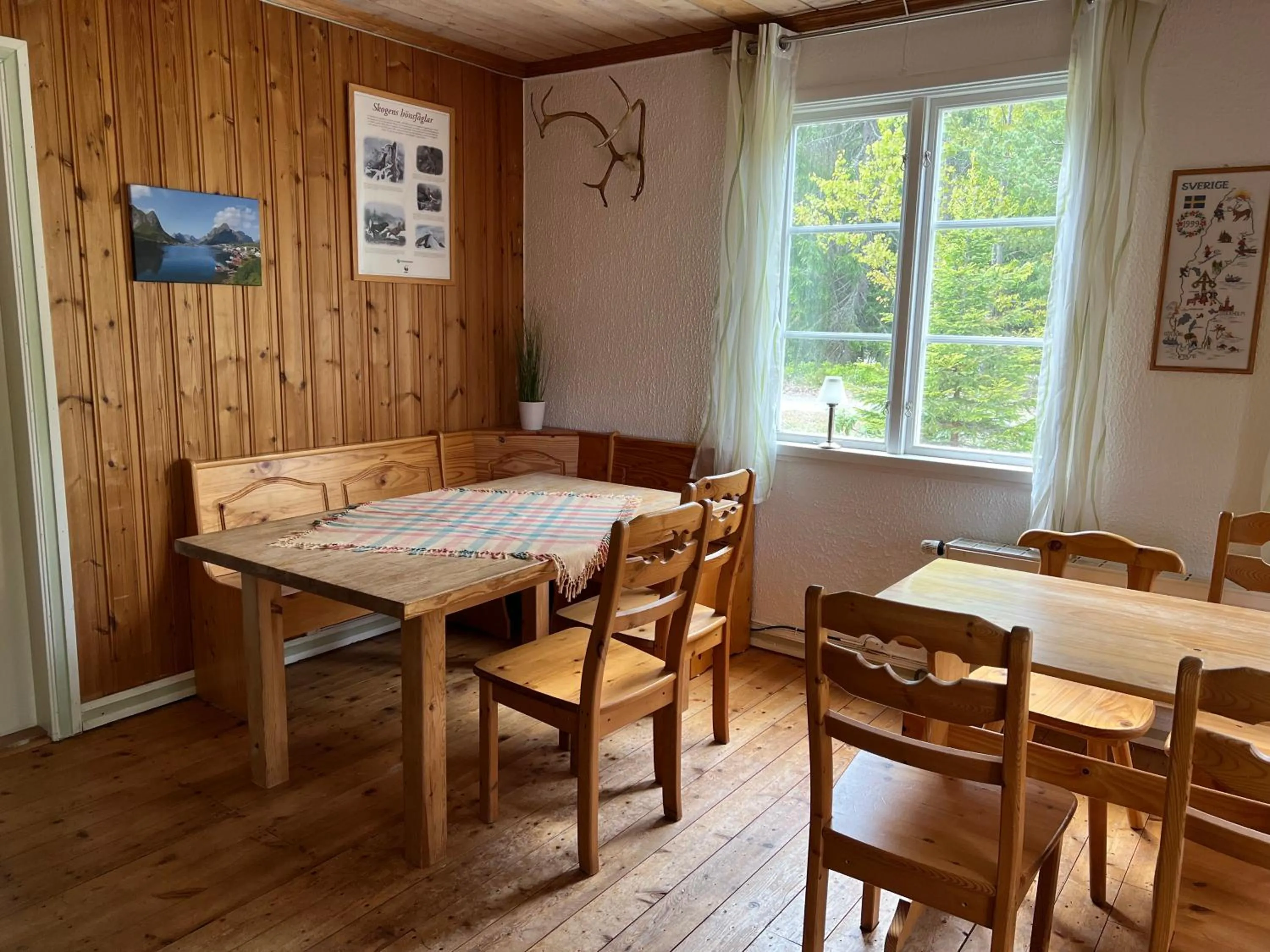 Breakfast in Nya Skogsgården Hostel