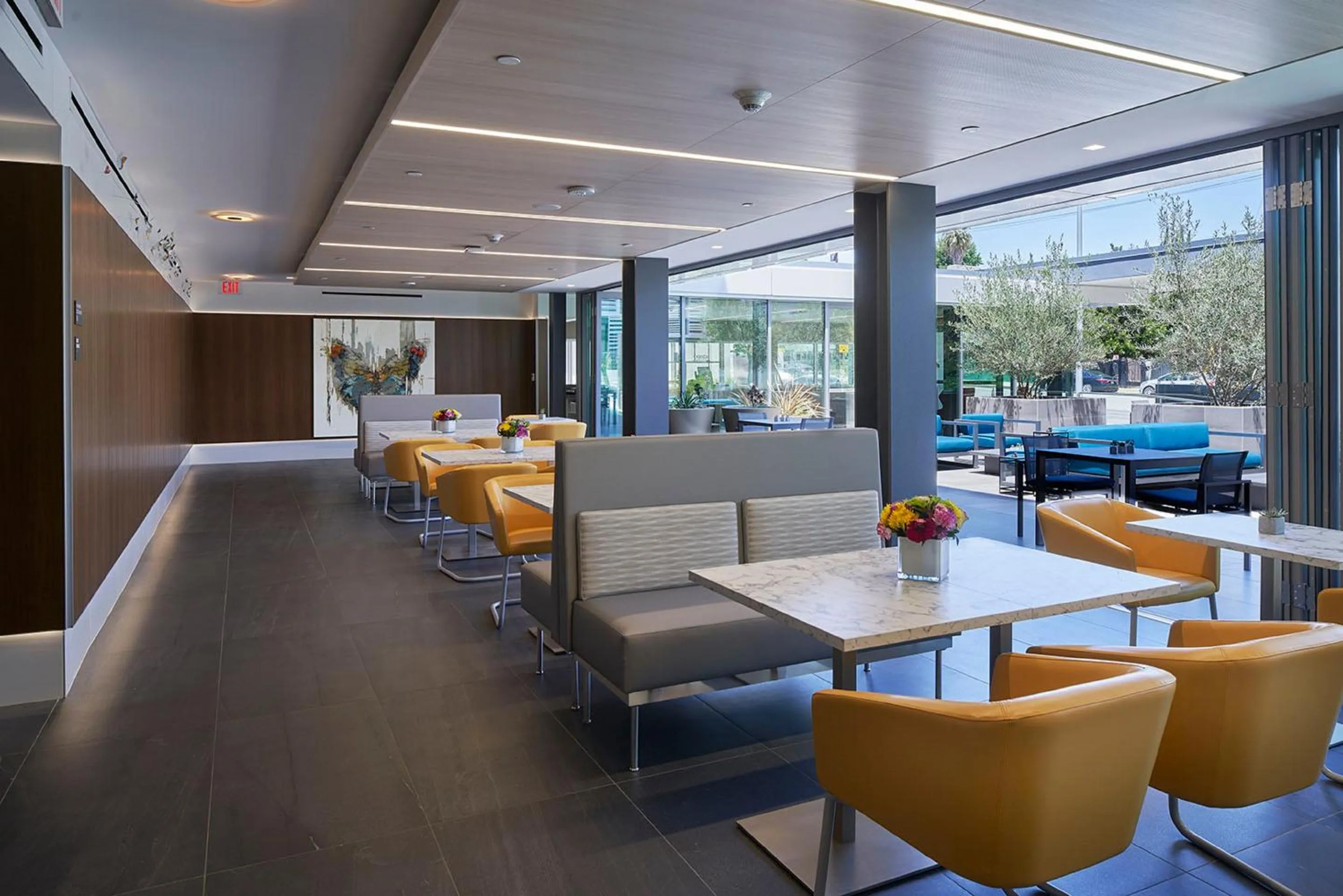 Dining area in Hotel Mariposa