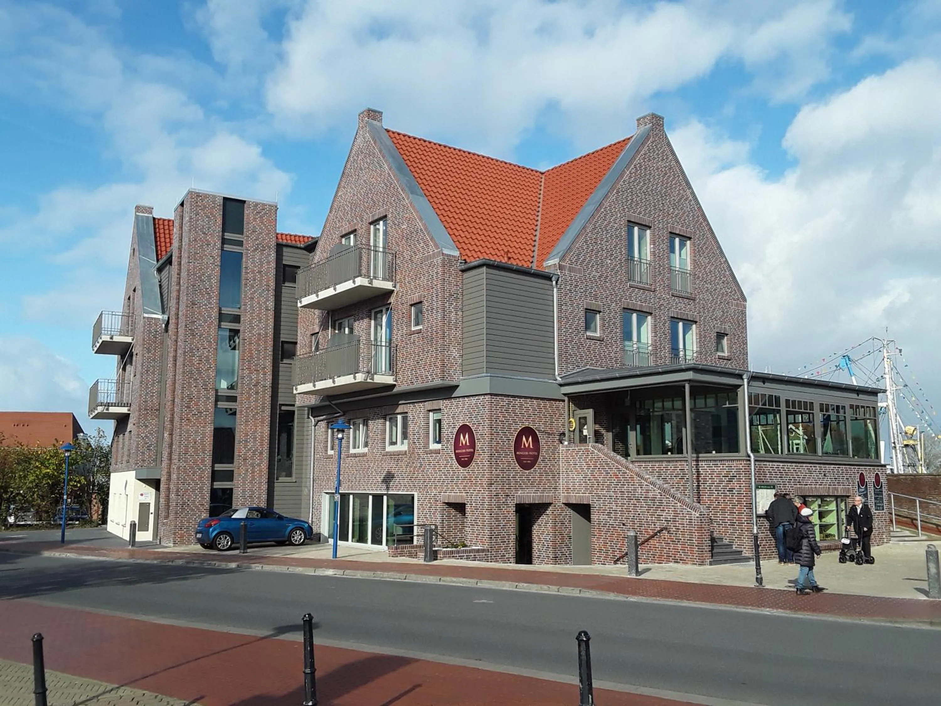Property building in Mingers Hotel