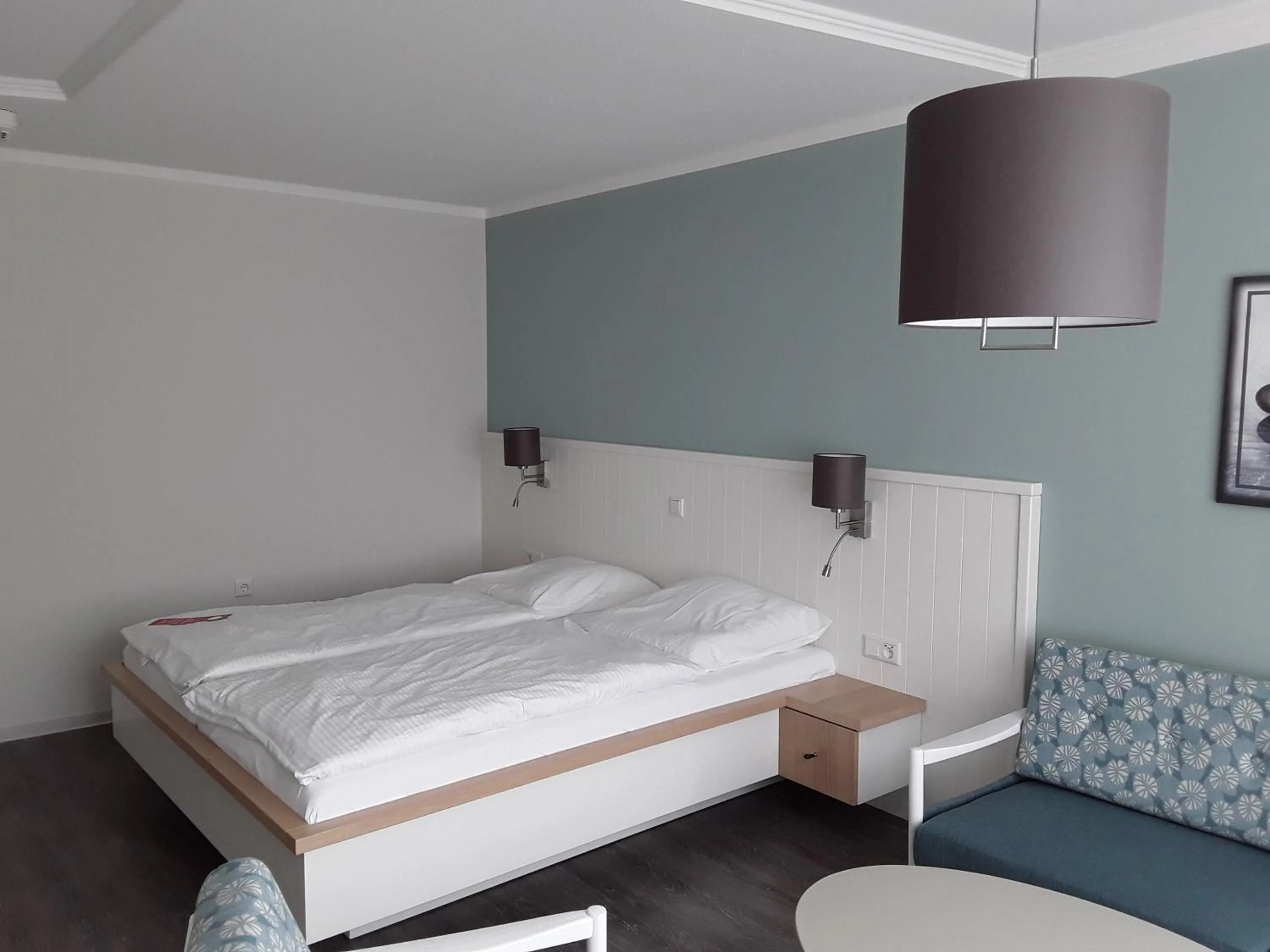 Decorative detail, Bed in Mingers Hotel