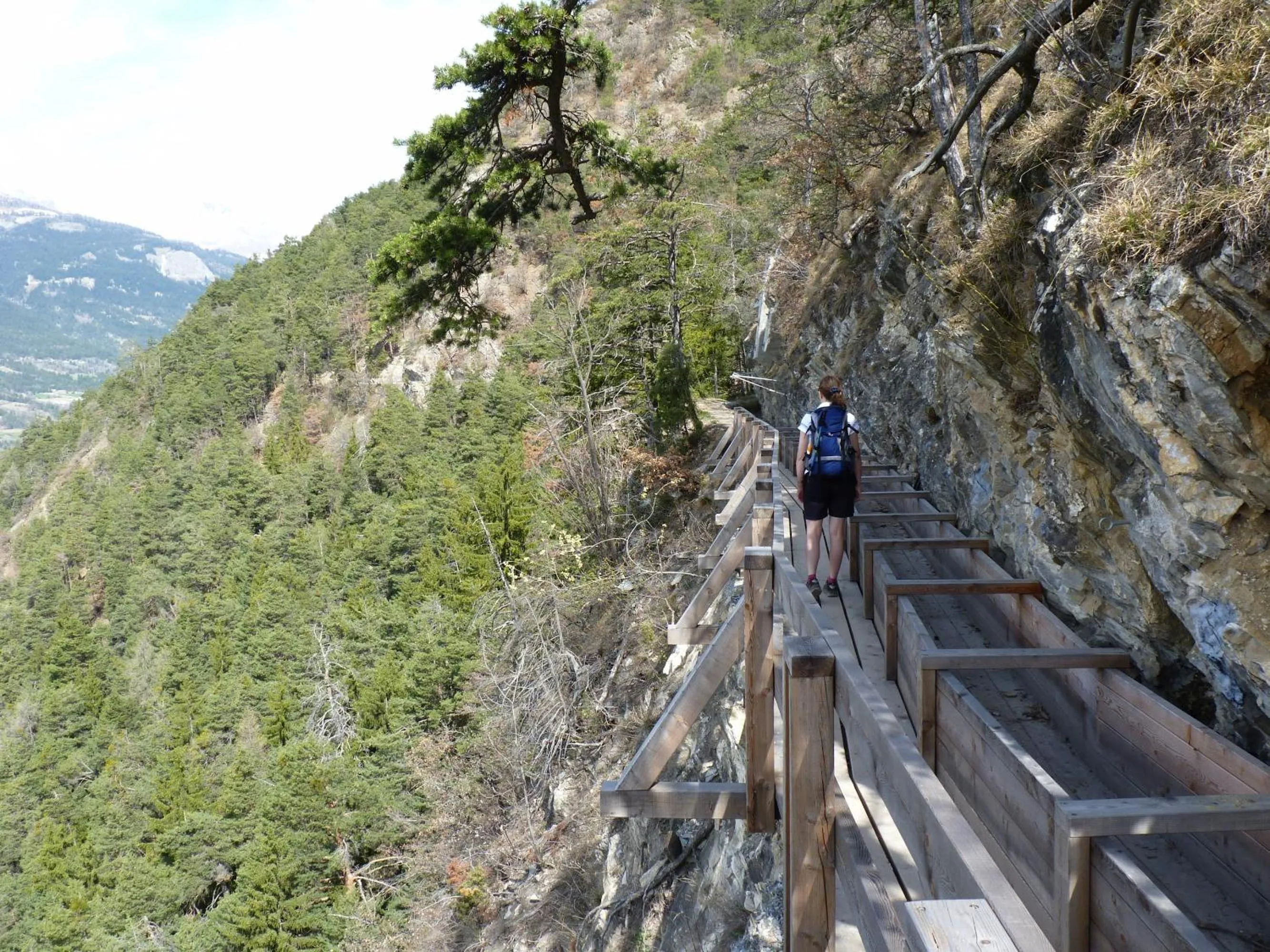 Hiking in Chalet des Alpes