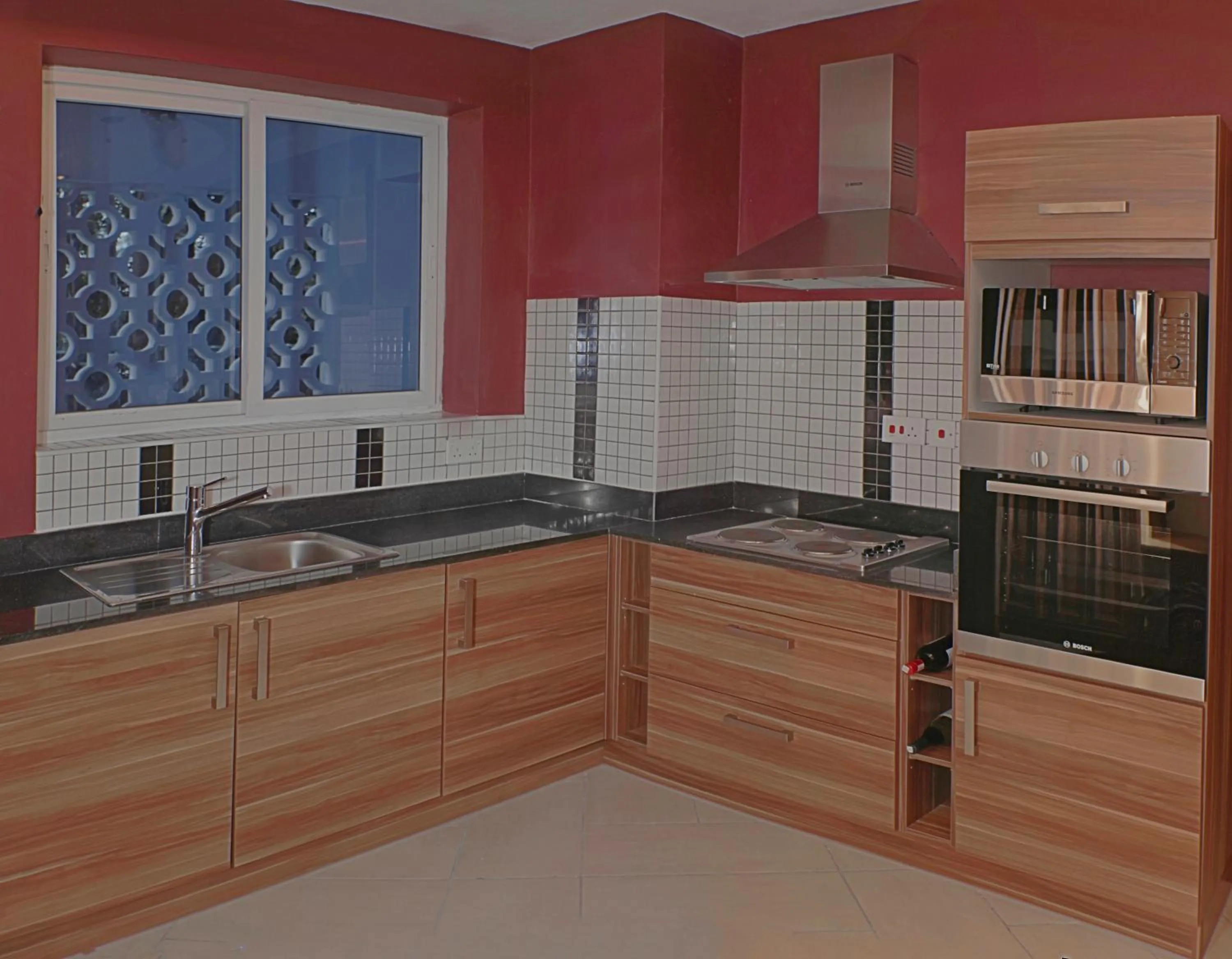 Kitchen or kitchenette in Cowrie Shell Beach Apartments Official