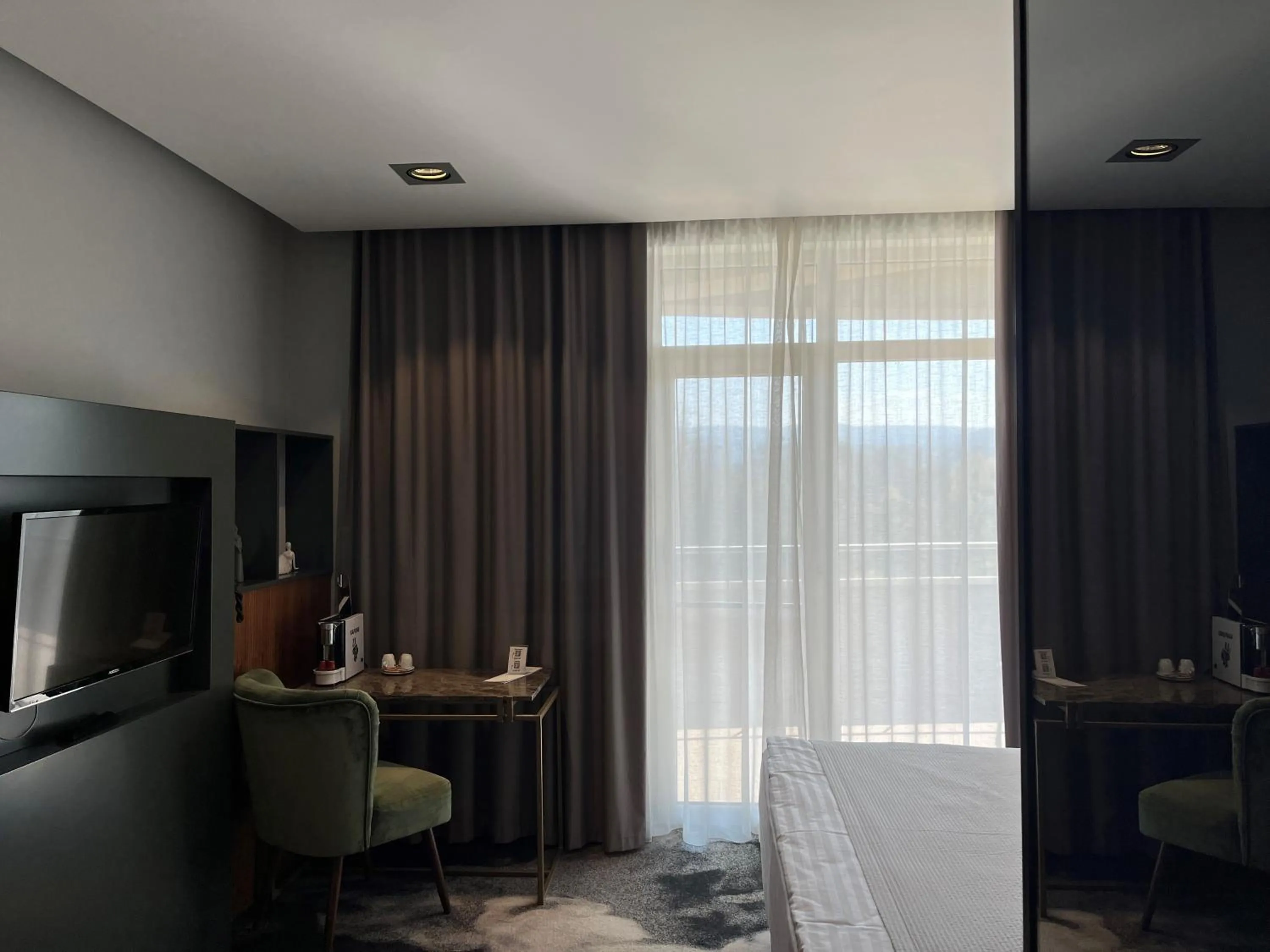 TV and multimedia in Hotel River Park