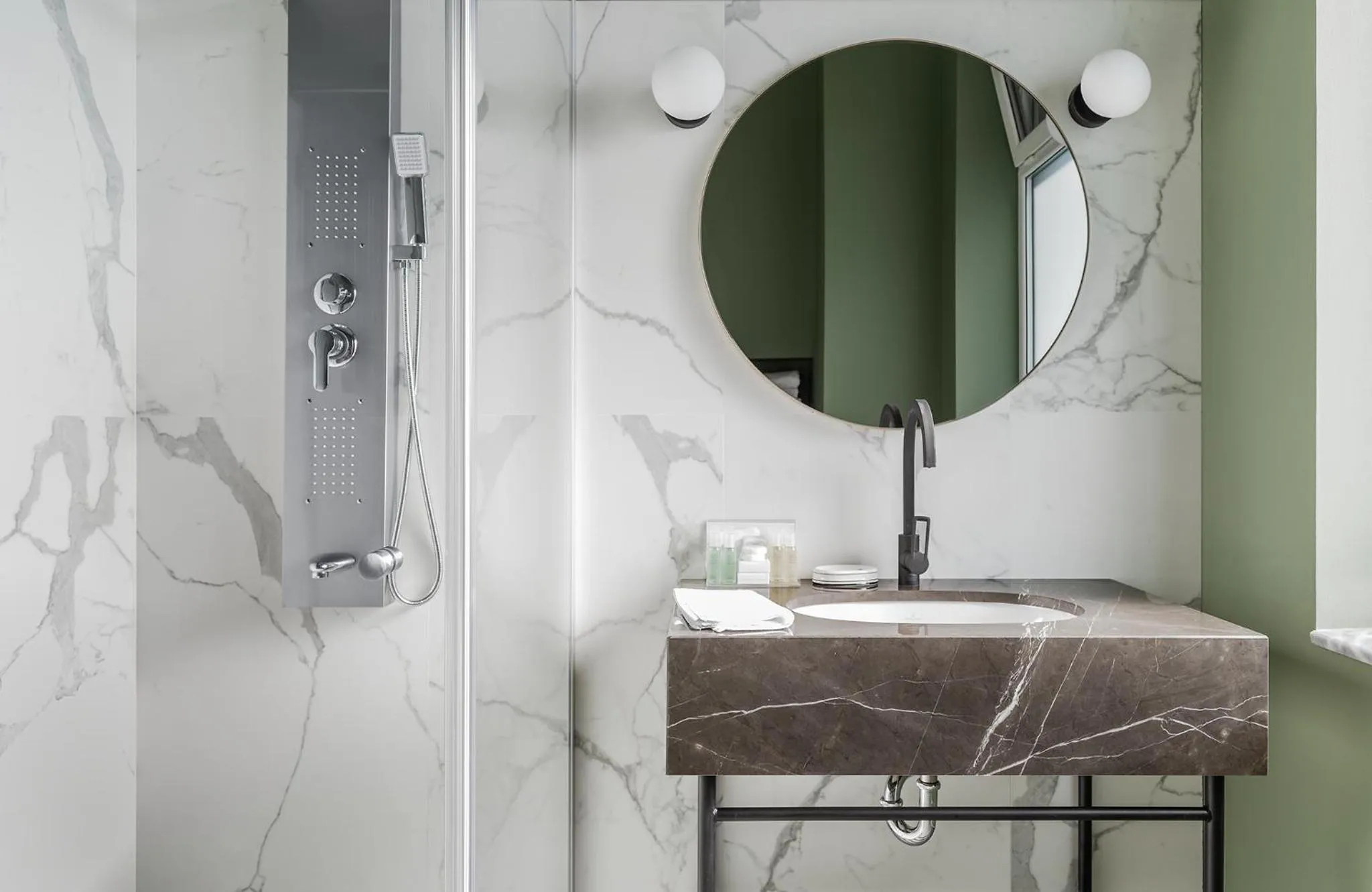 Bathroom in Hotel River Park