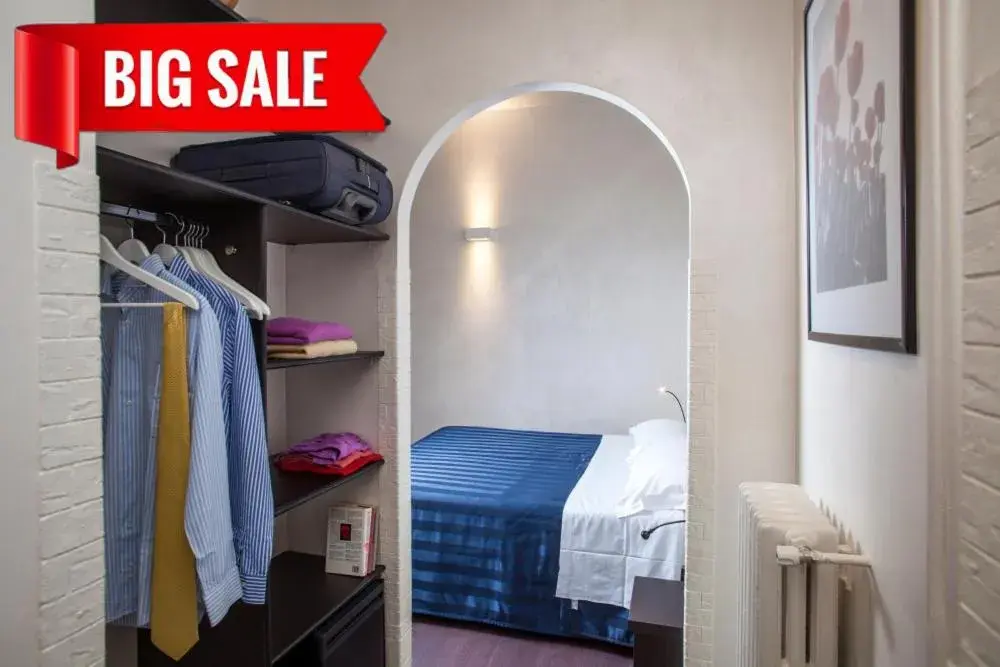 Photo of the whole room, Bed in Residenza Dorò- 24x7 Check-in Photo of the whole room, Bed in Residenza Dorò- 24x7 Check-in