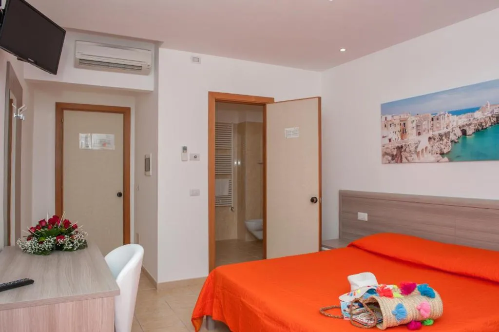 Photo of the whole room, Bed in Albergo San Giorgio