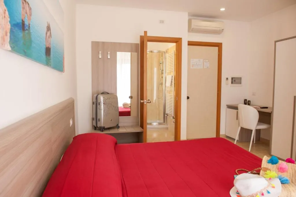 Photo of the whole room, Bed in Albergo San Giorgio