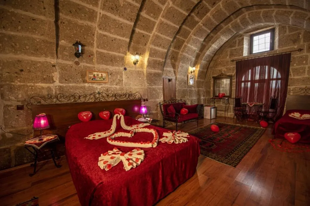 Photo of the whole room in Kapadokya Ihlara Konakları Otel Akinci Konagi