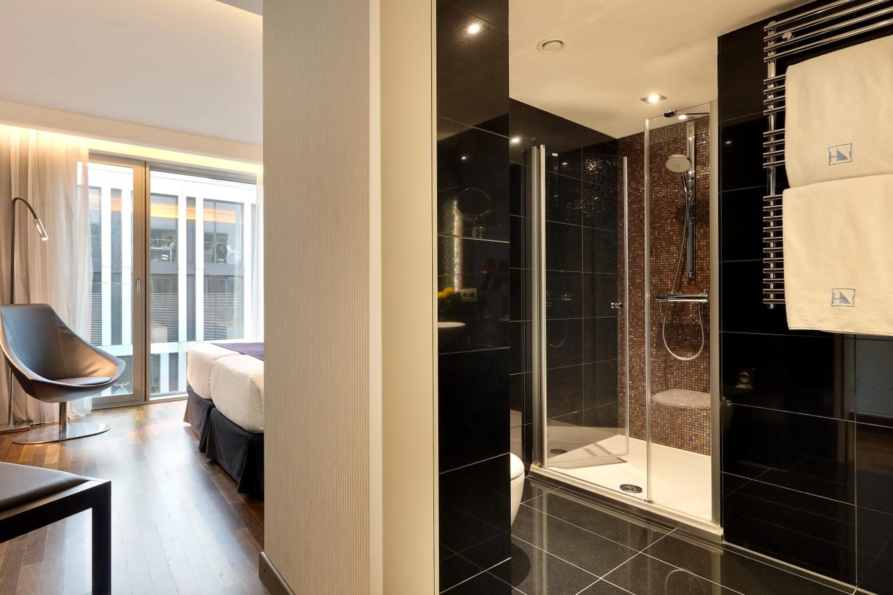 Bathroom in Eurostars Grand Central