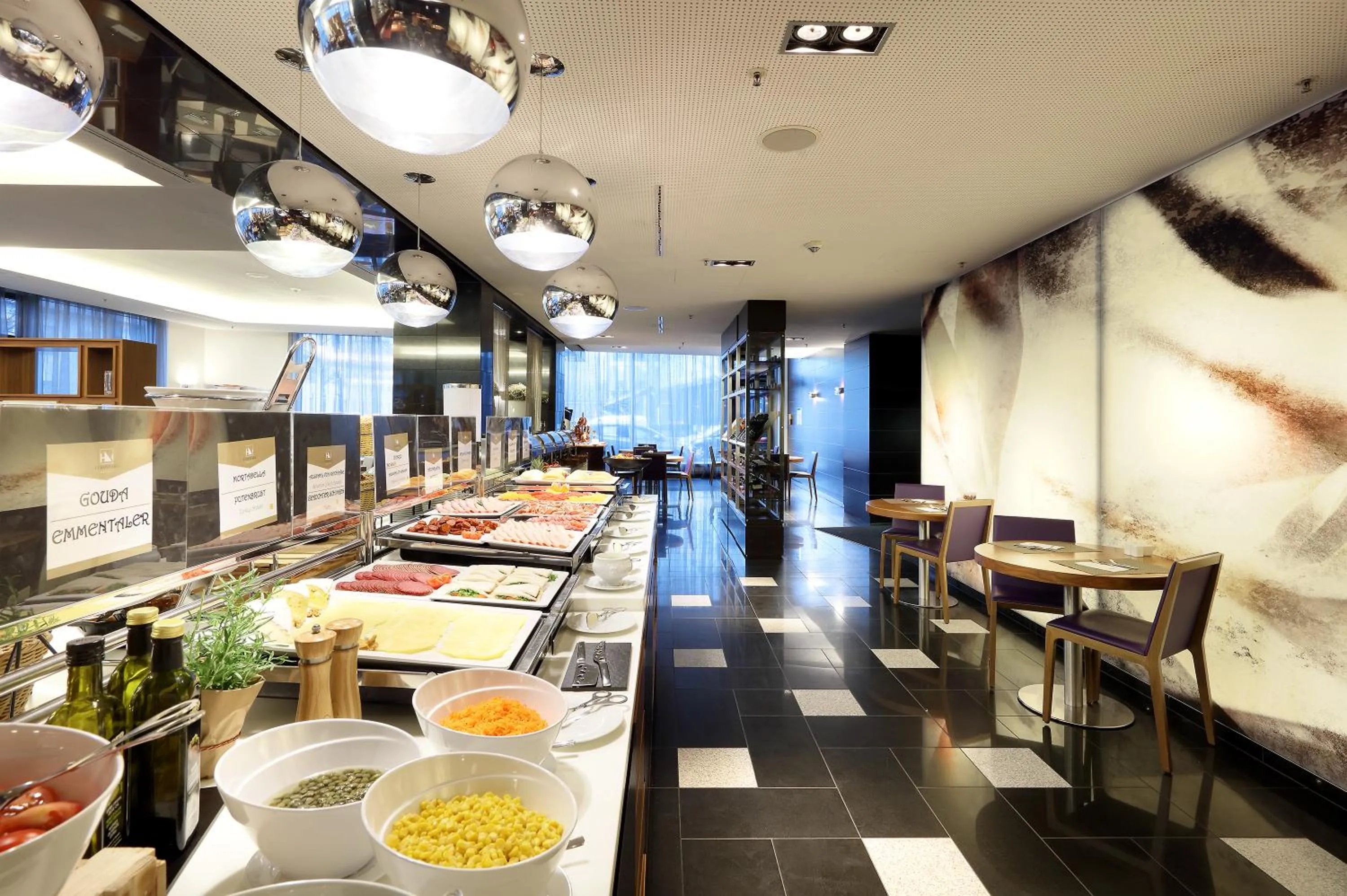 Lounge or bar in Eurostars Grand Central