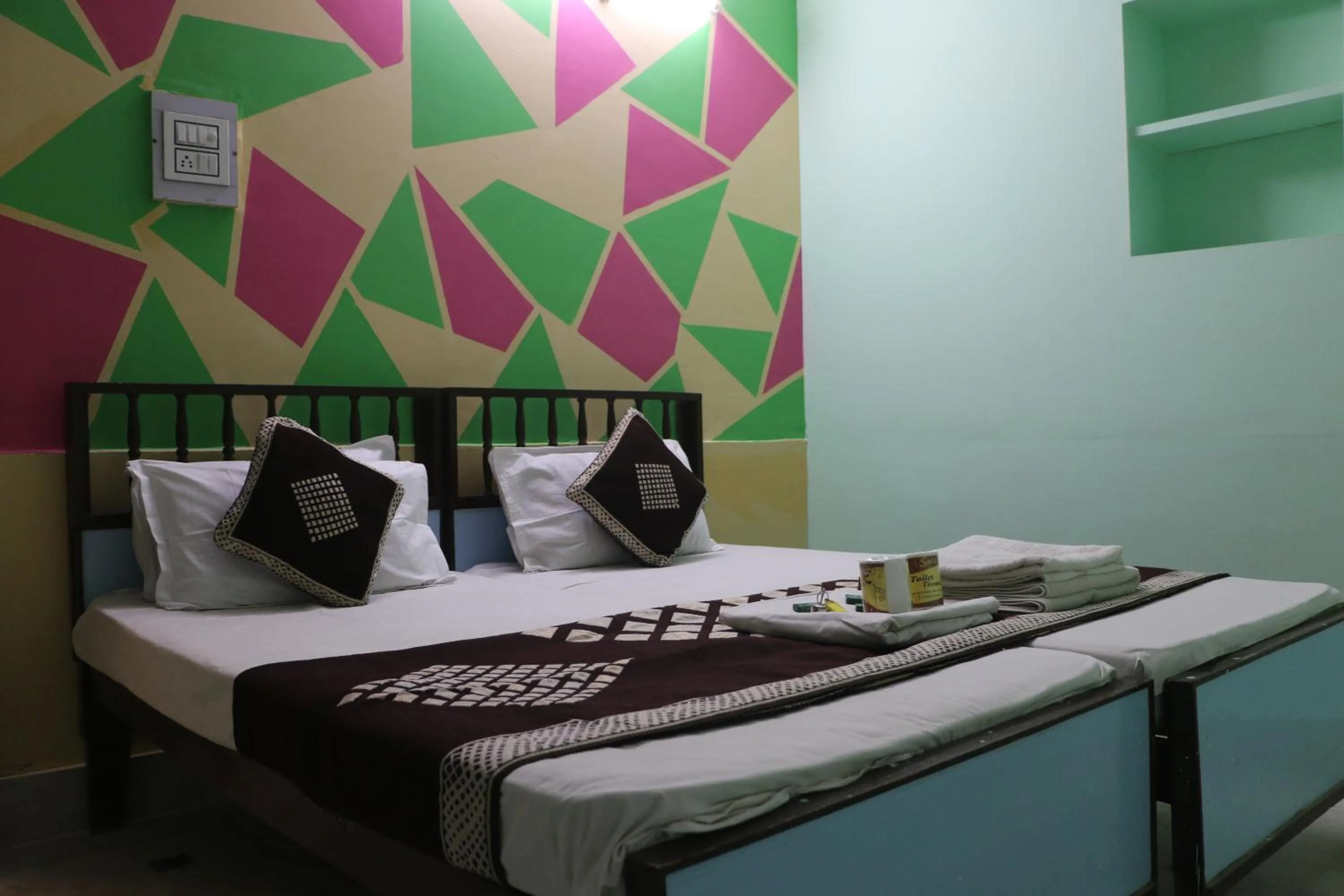 Photo of the whole room, Bed in Ratan Hostel