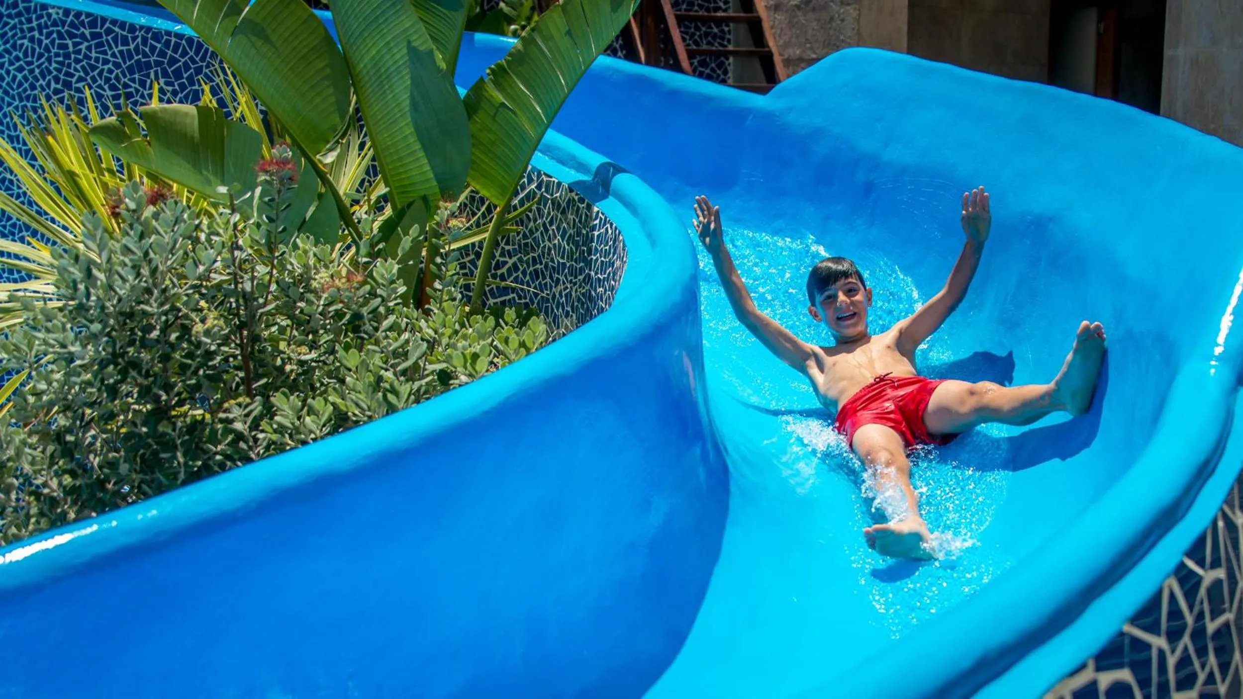 Aqua park in Hotel RH Vinaros Playa & Spa 4* Sup