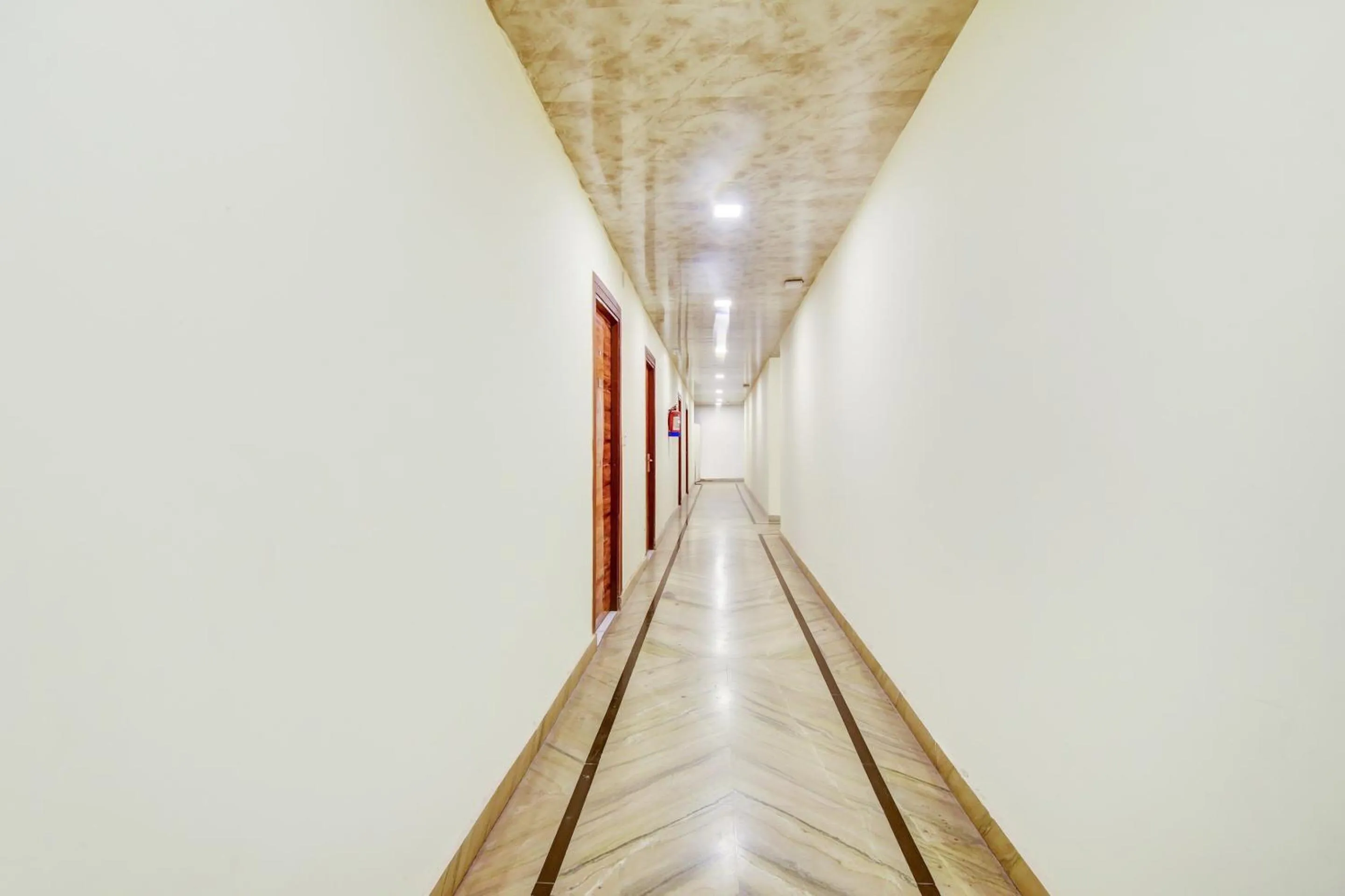 Lobby or reception in Hotel O Vishwakarma Palace