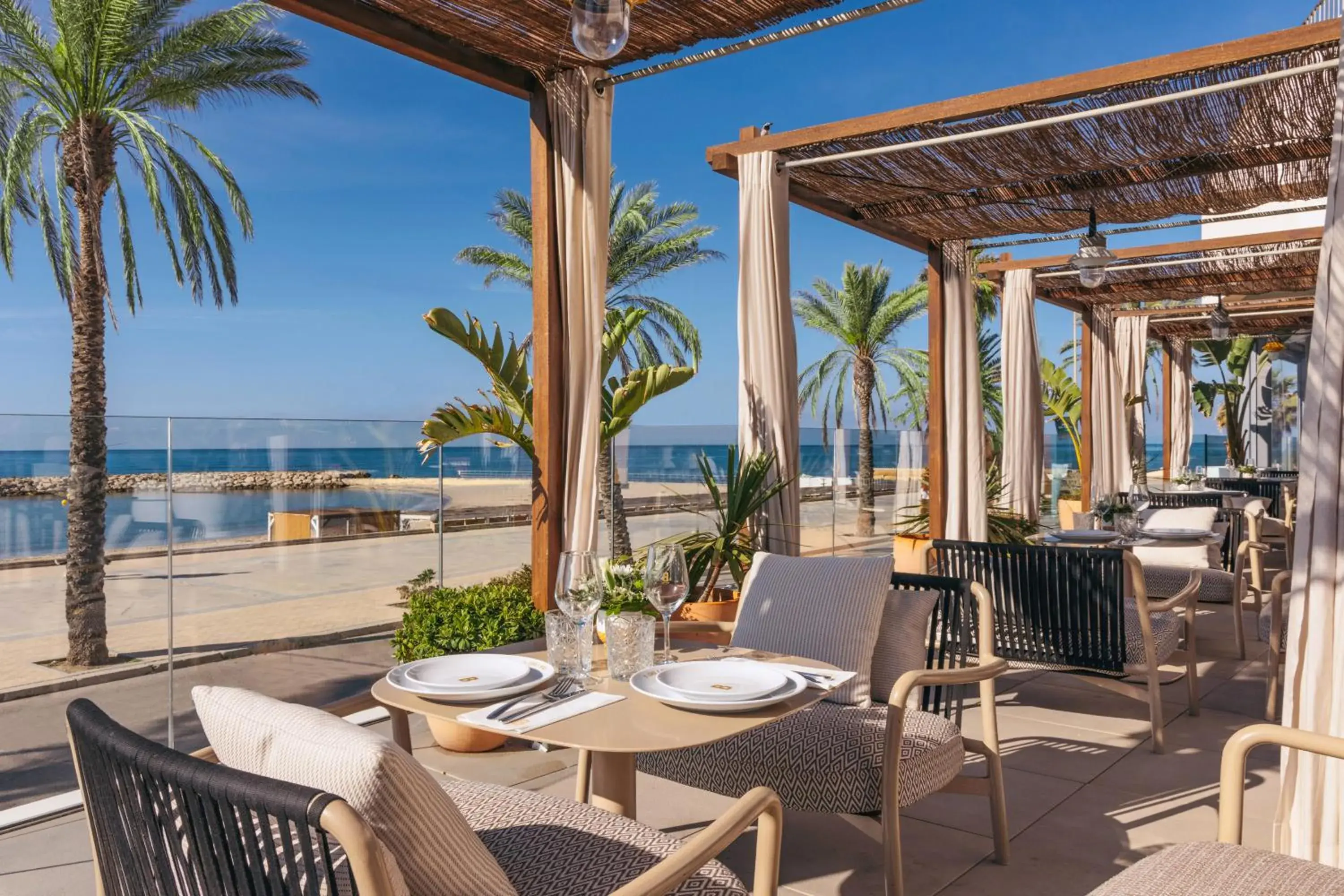 Restaurant/places to eat in ME Sitges Terramar Restaurant/places to eat in ME Sitges Terramar