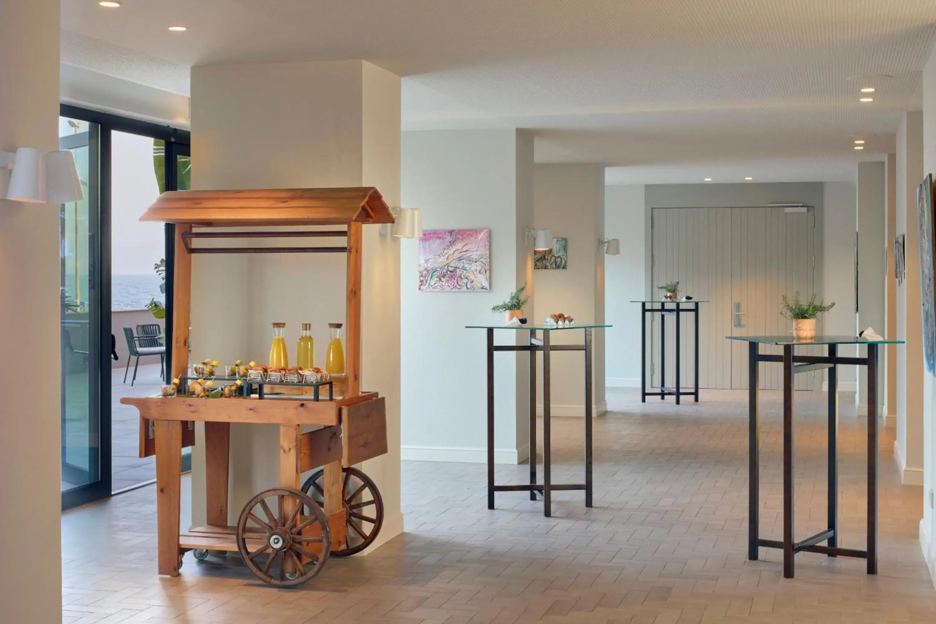 Food and drinks in ME Sitges Terramar Food and drinks in ME Sitges Terramar