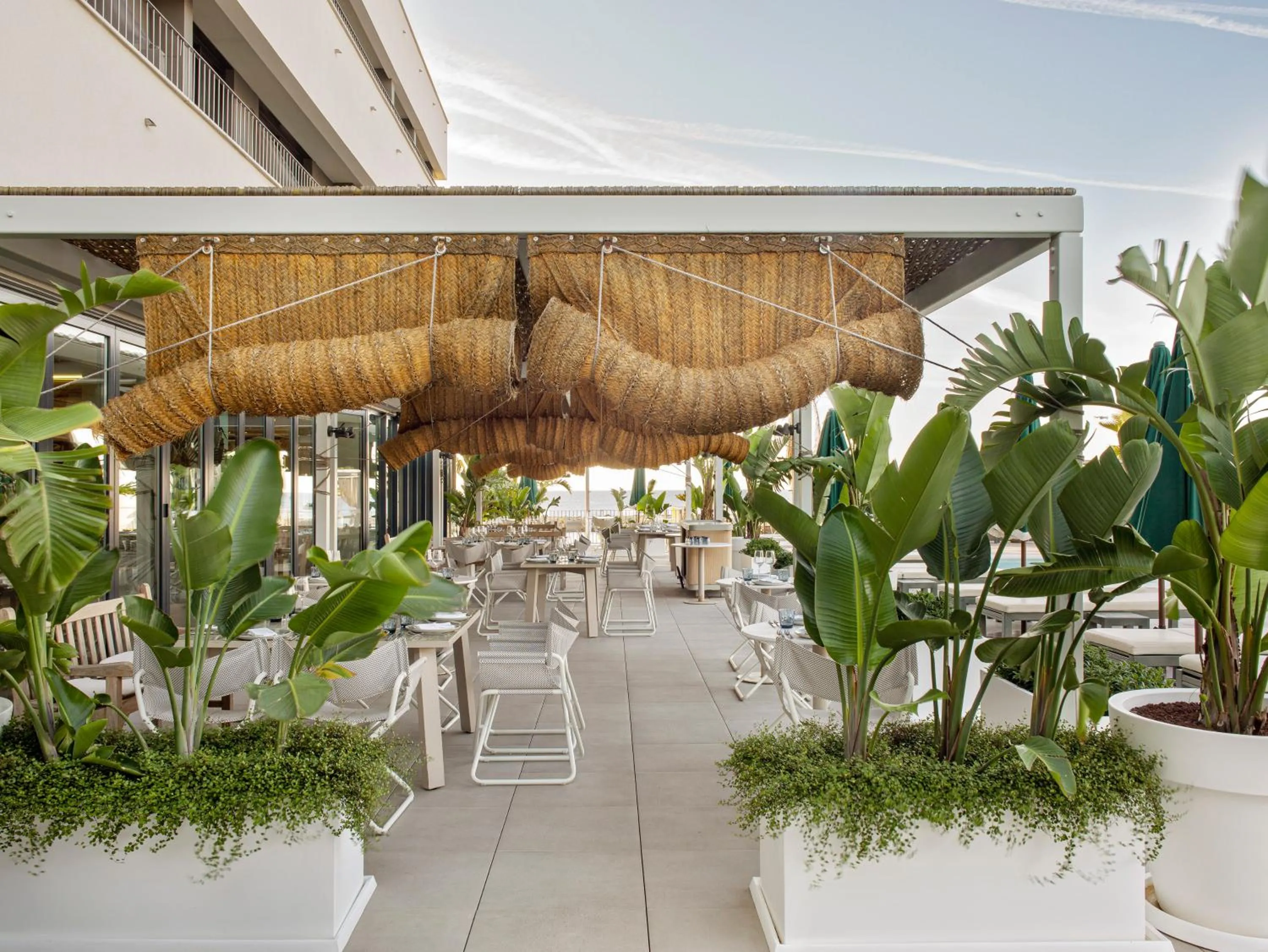 Restaurant/places to eat in ME Sitges Terramar