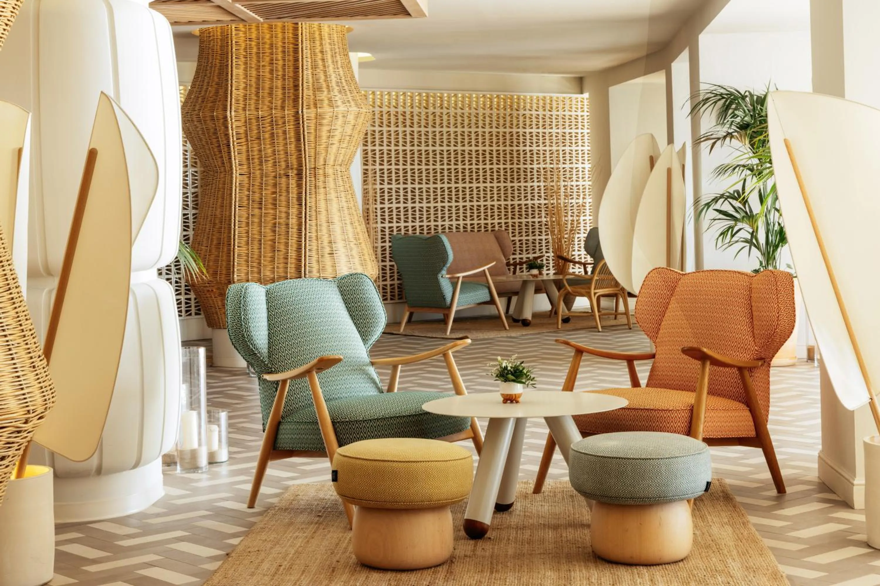 Lobby or reception in ME Sitges Terramar