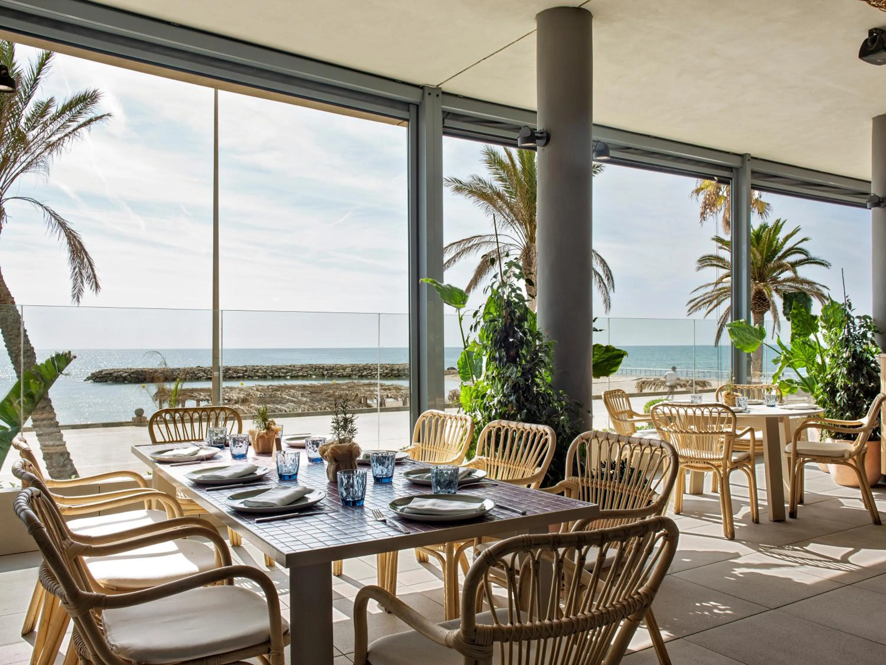 Restaurant/places to eat in ME Sitges Terramar