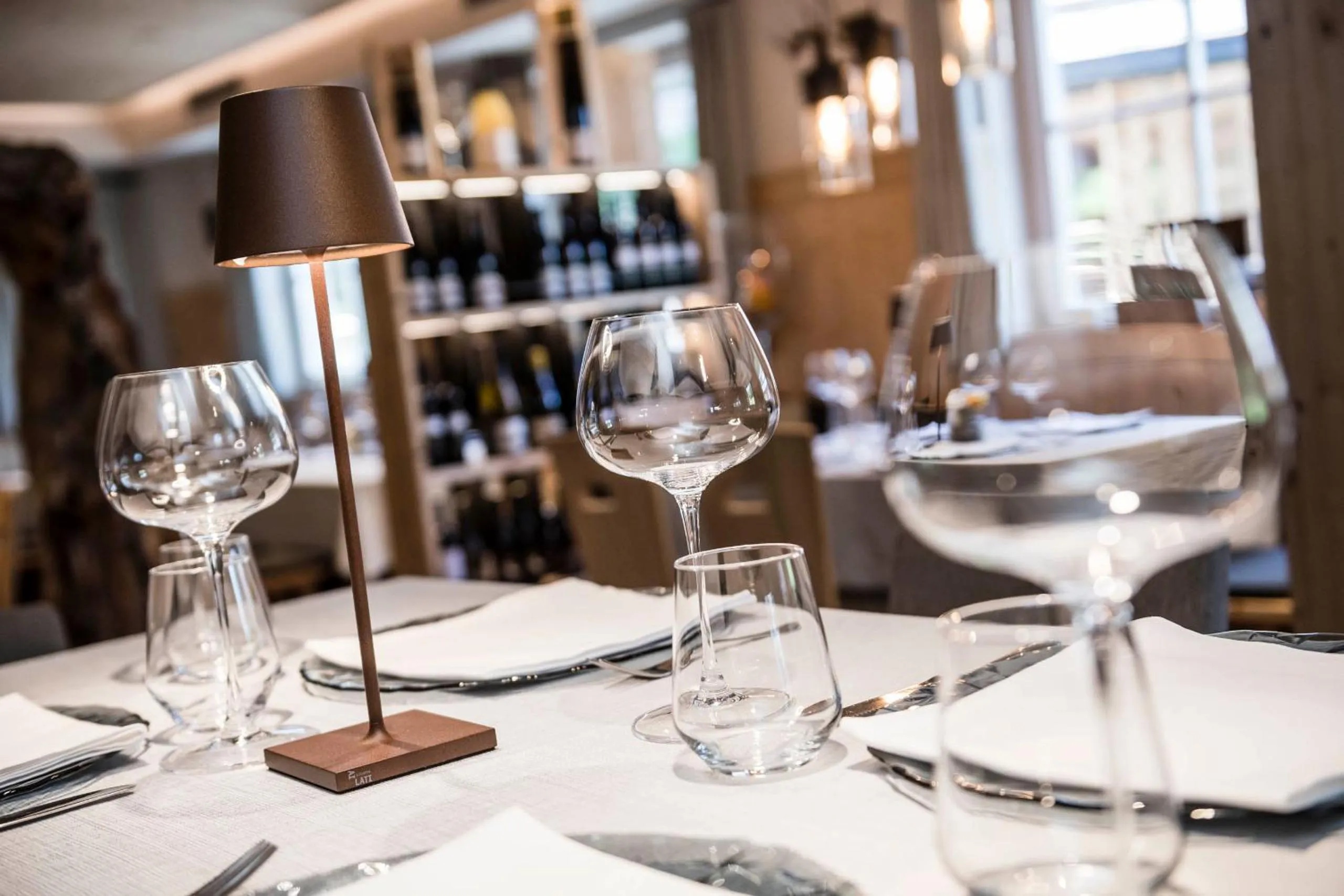 Restaurant/places to eat in Presulis Hideaway Apartments & Restaurant