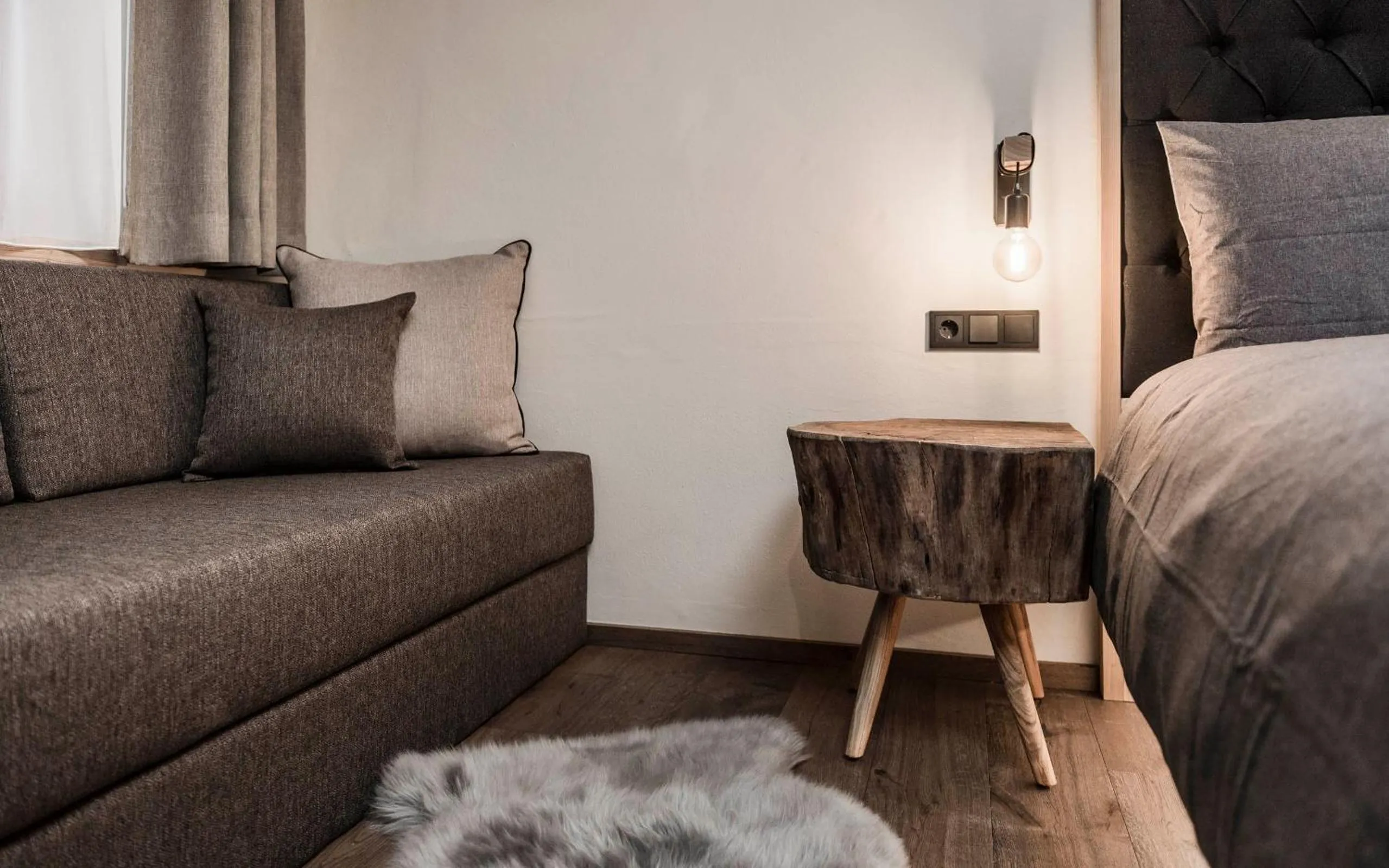 Bedroom, Bed in Presulis Hideaway Apartments & Restaurant