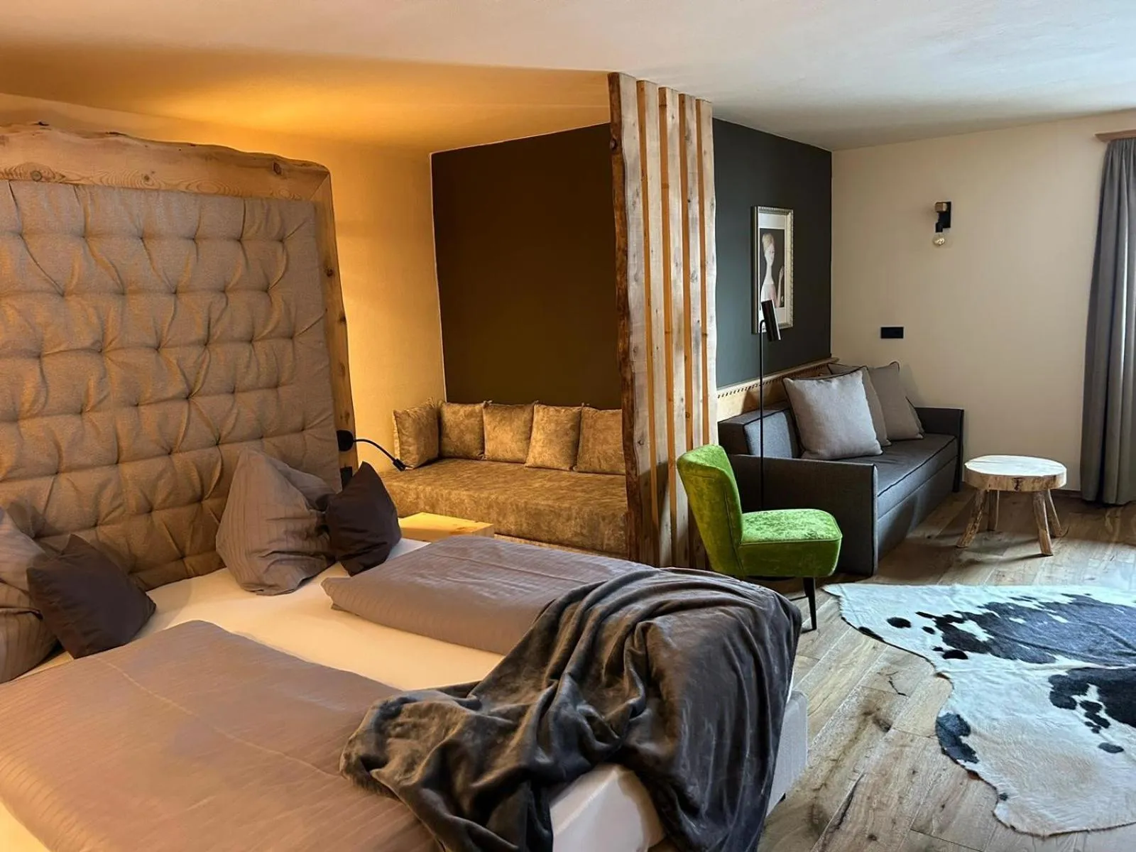 Bed in Presulis Hideaway Apartments & Restaurant