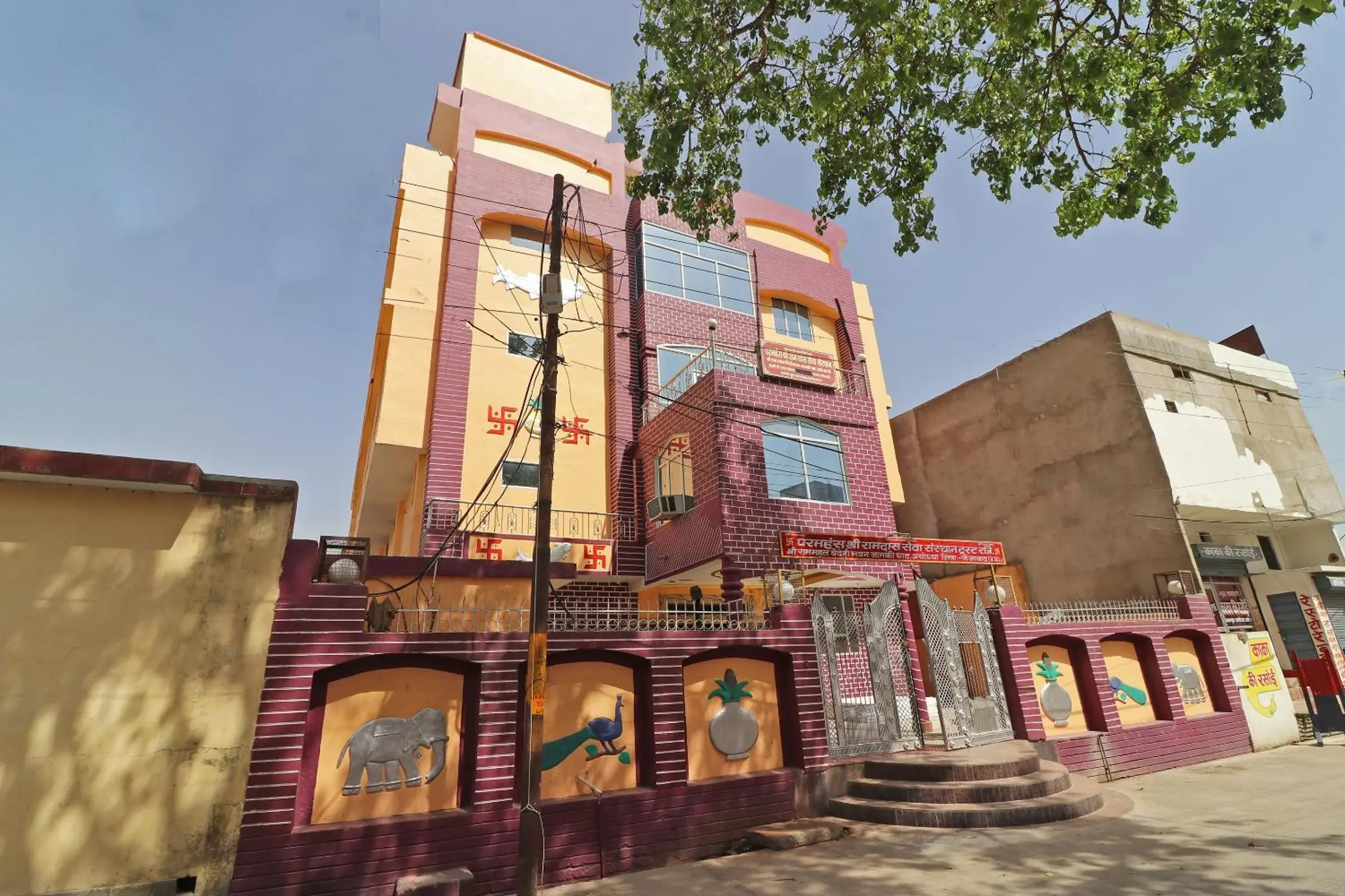 Facade/entrance in SPOT ON 38000 Vaidehi Bhawan Facade/entrance in SPOT ON 38000 Vaidehi Bhawan