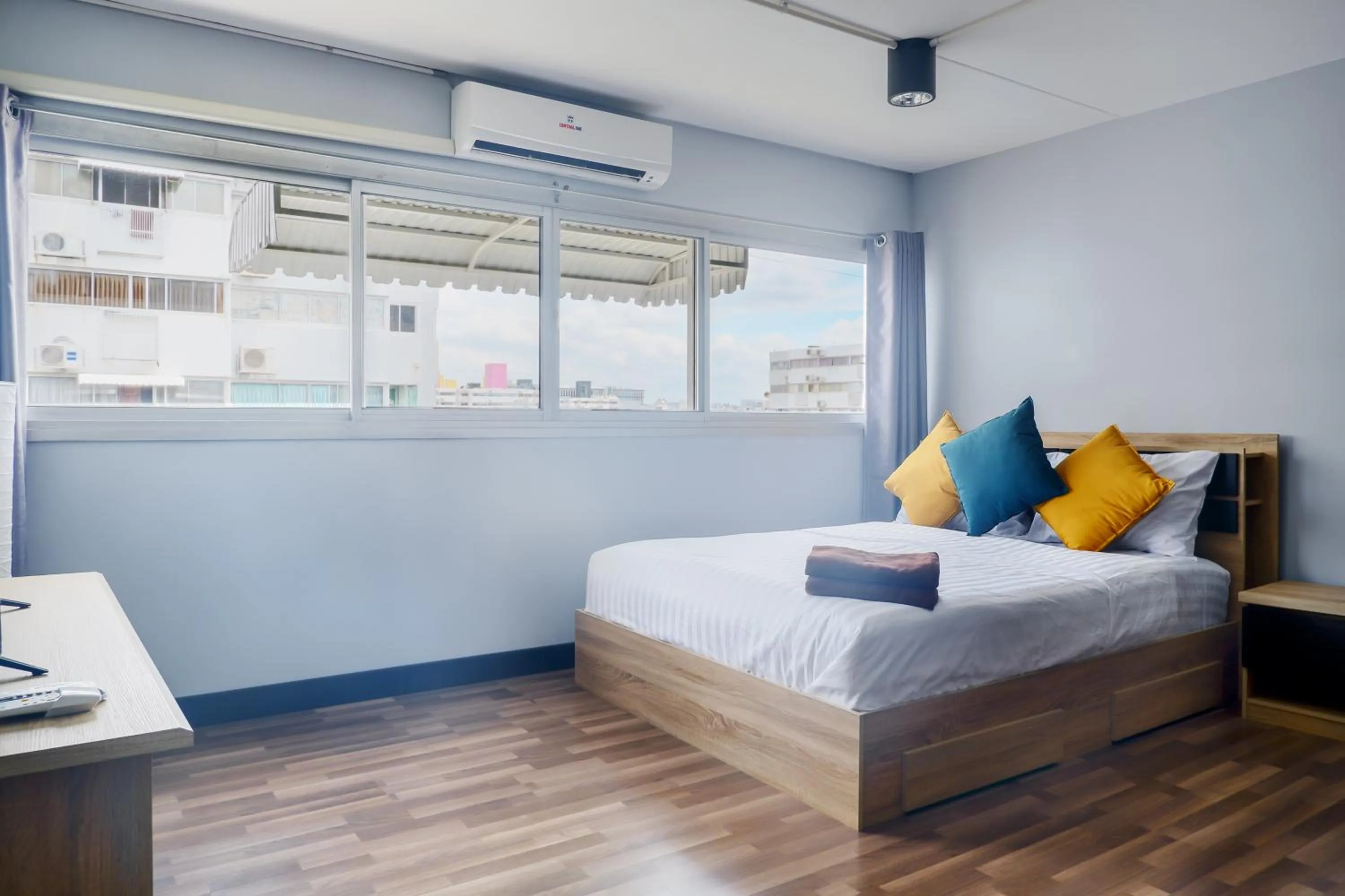 Photo of the whole room in Bangkok Impact Popular Comdominium