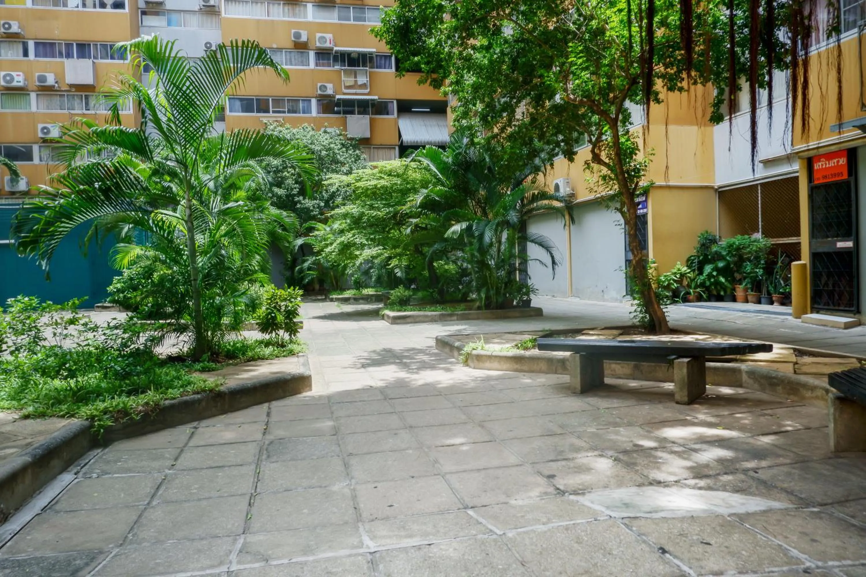 Patio in Bangkok Impact Popular Comdominium