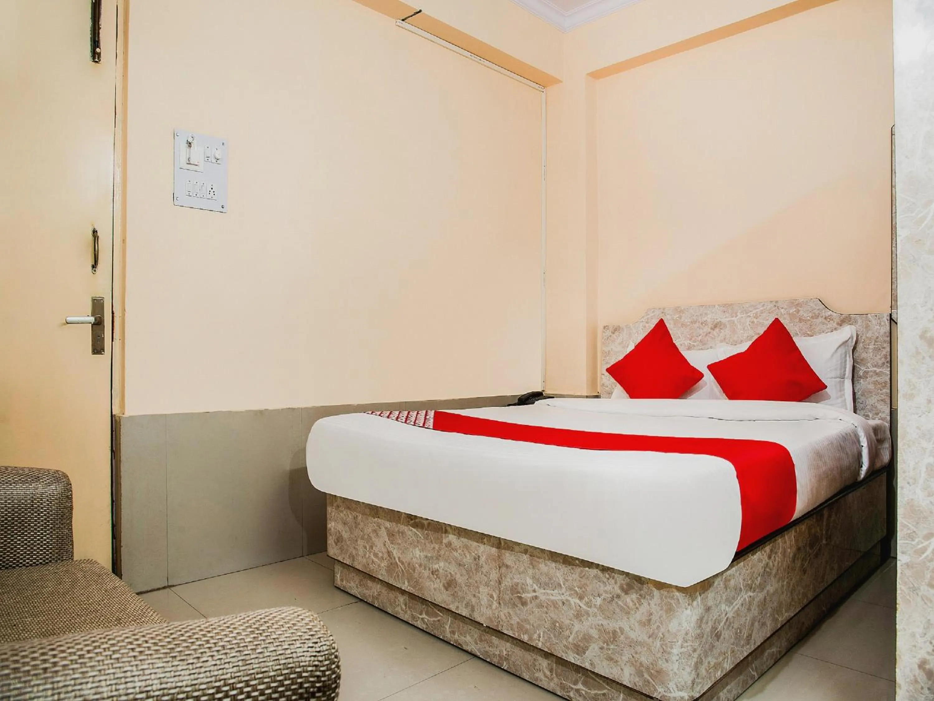 Bedroom, Bed in Hotel O Embassy Exhibition Rd
