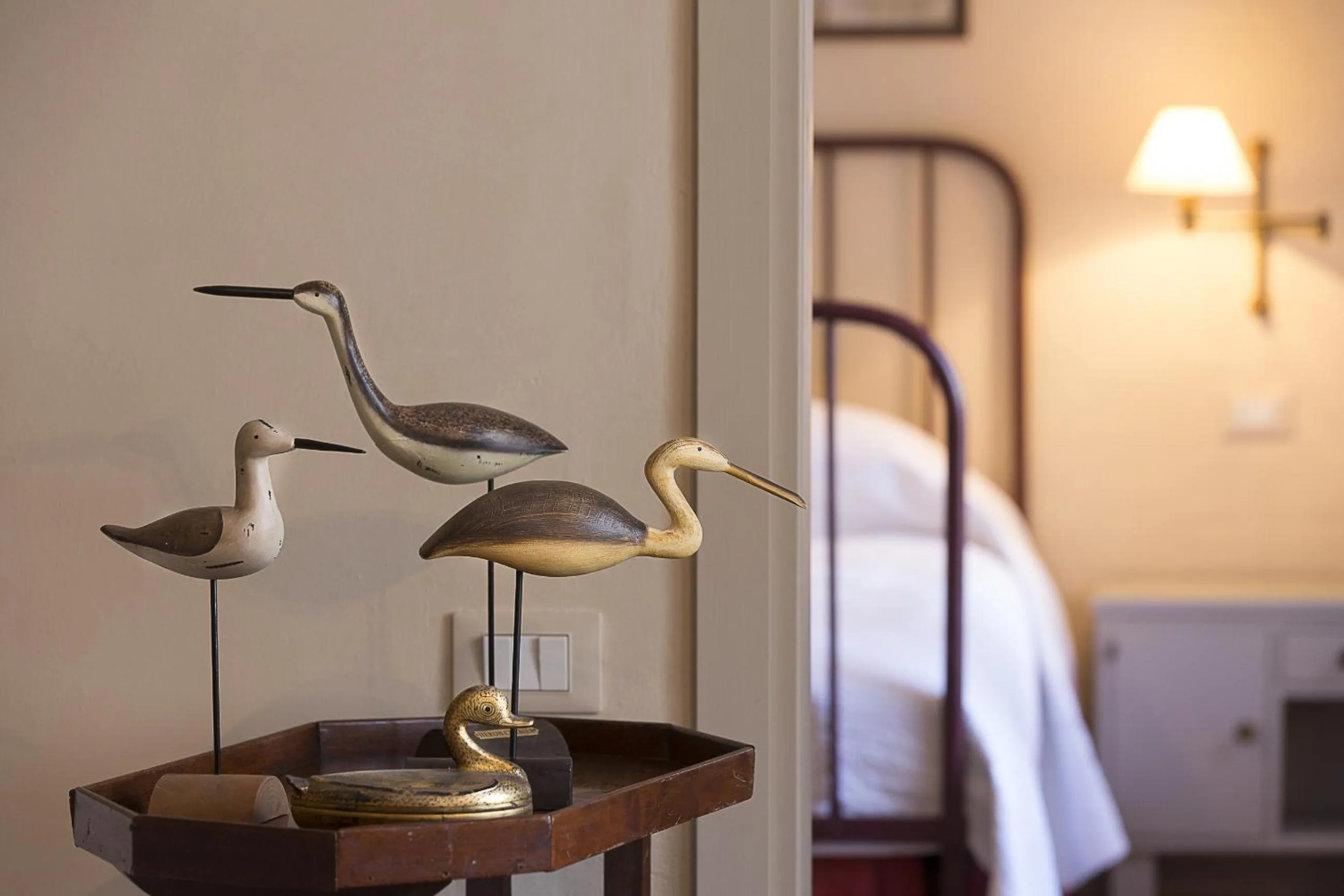 Decorative detail, Bed in Marchesi Alfieri - Cantine e Ospitalità