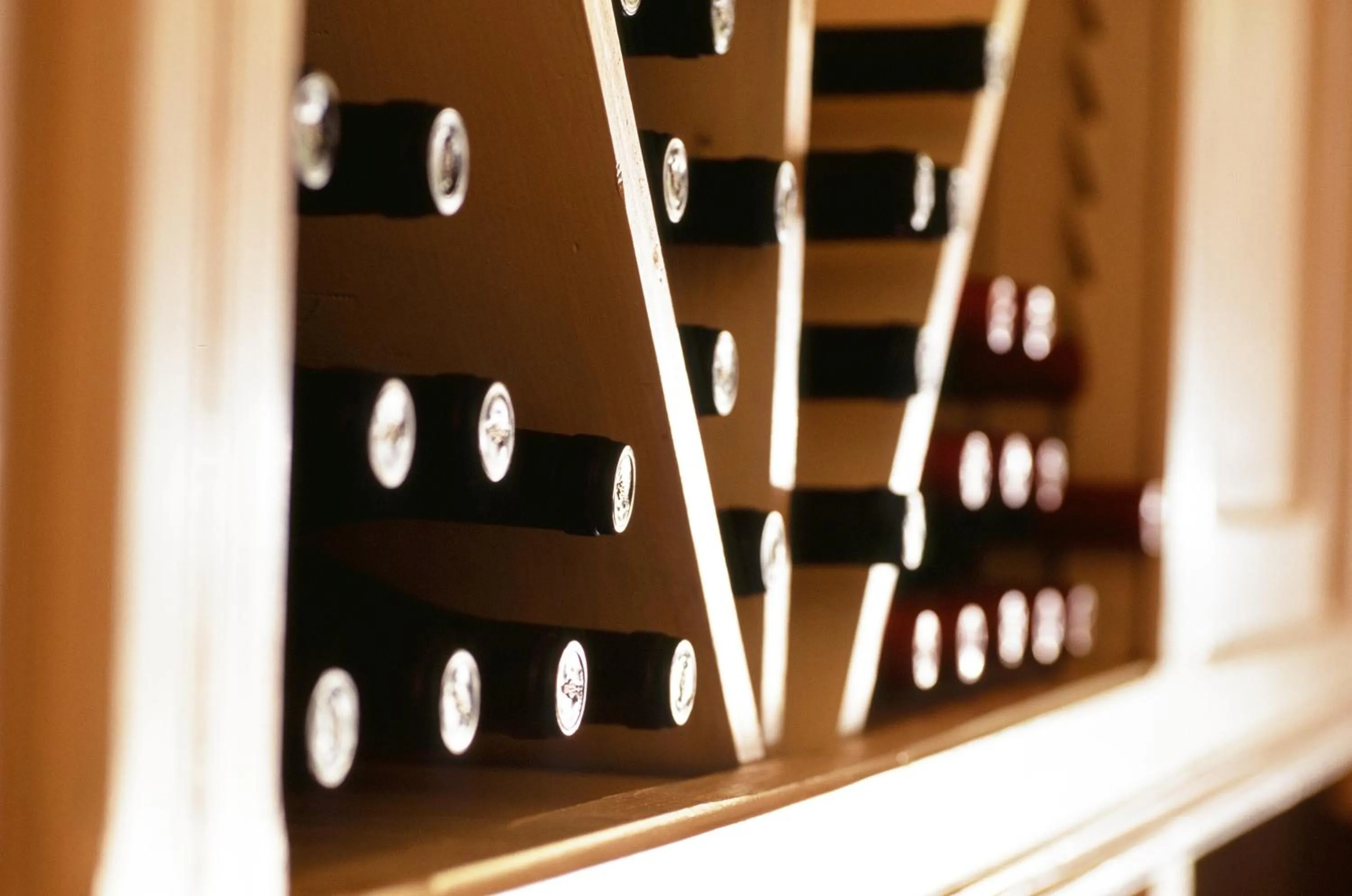 On-site shops in Marchesi Alfieri - Cantine e Ospitalità