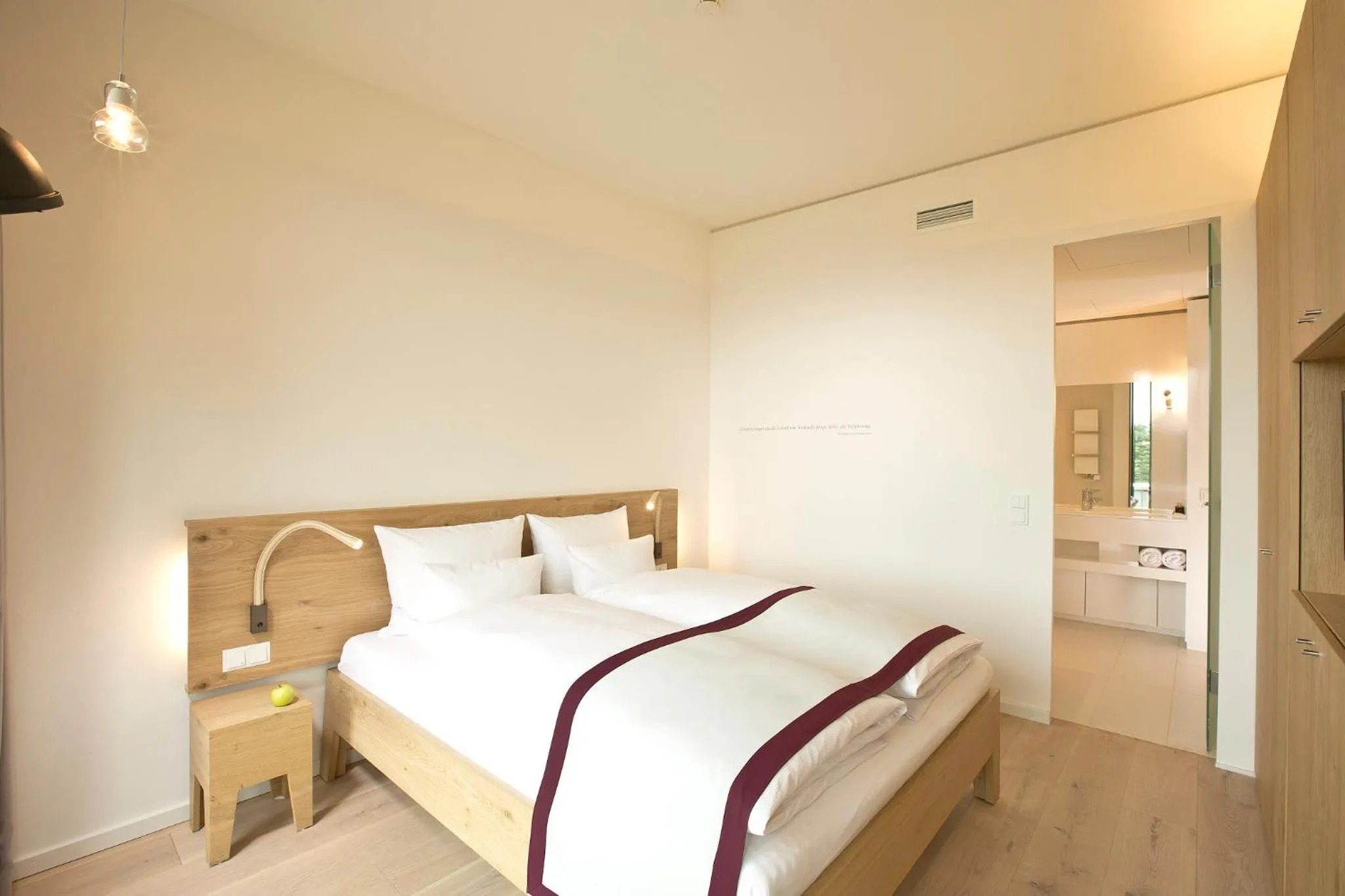 Bed in Hotel Kloster Haydau