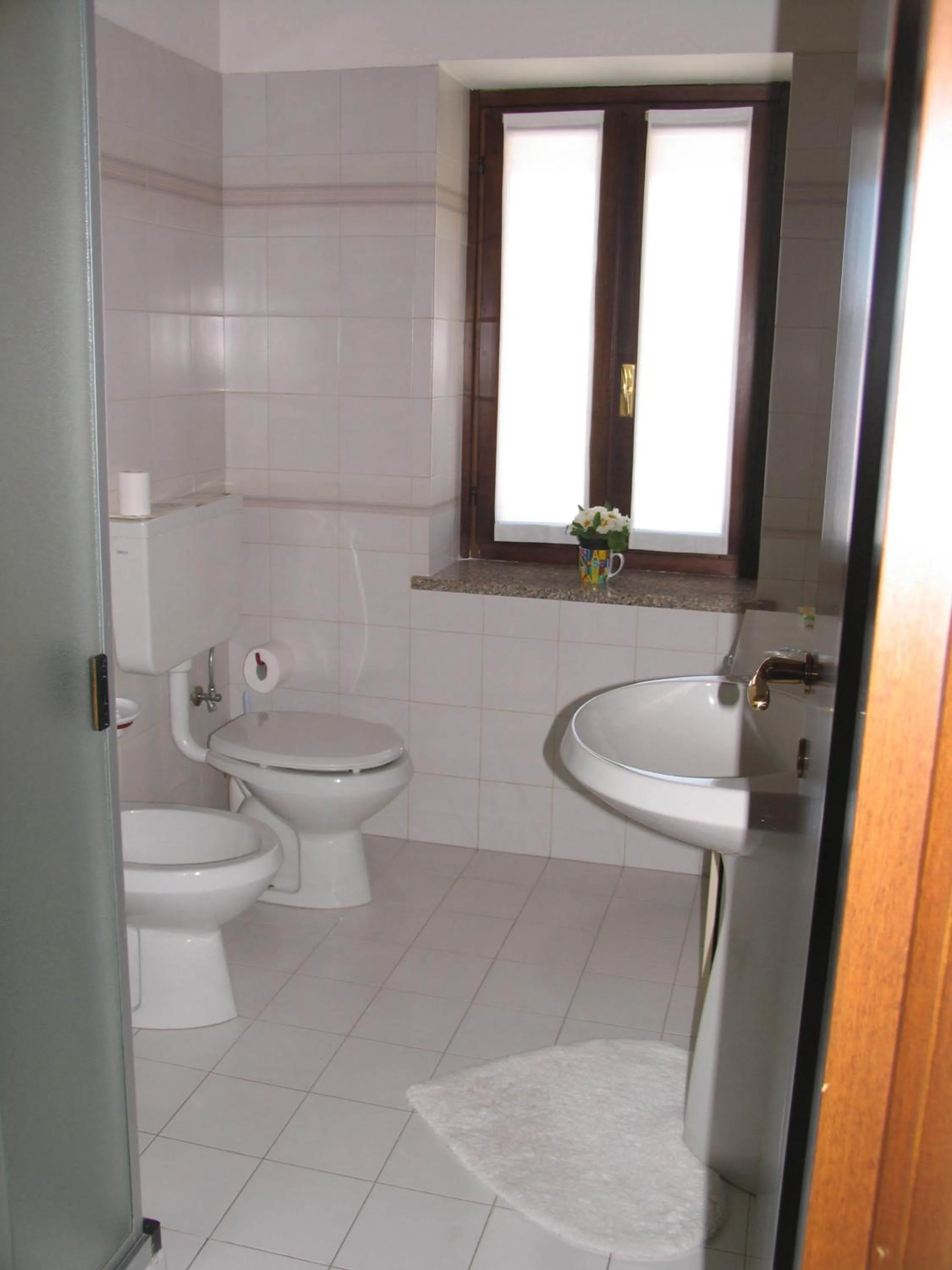 Bathroom in Albergo Residence Isotta