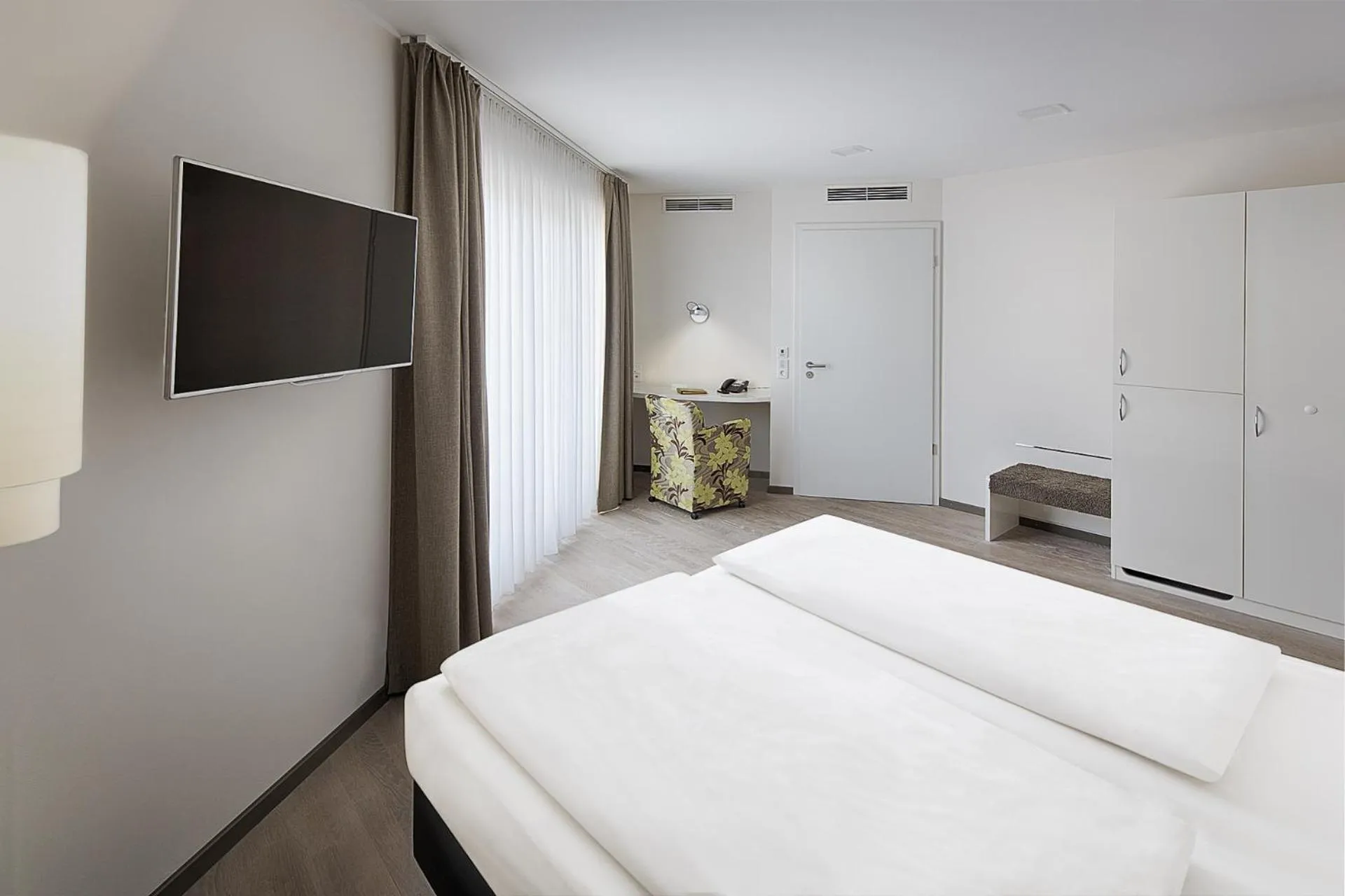 Bed in Taome Feng Shui Stadthotel Breisgau