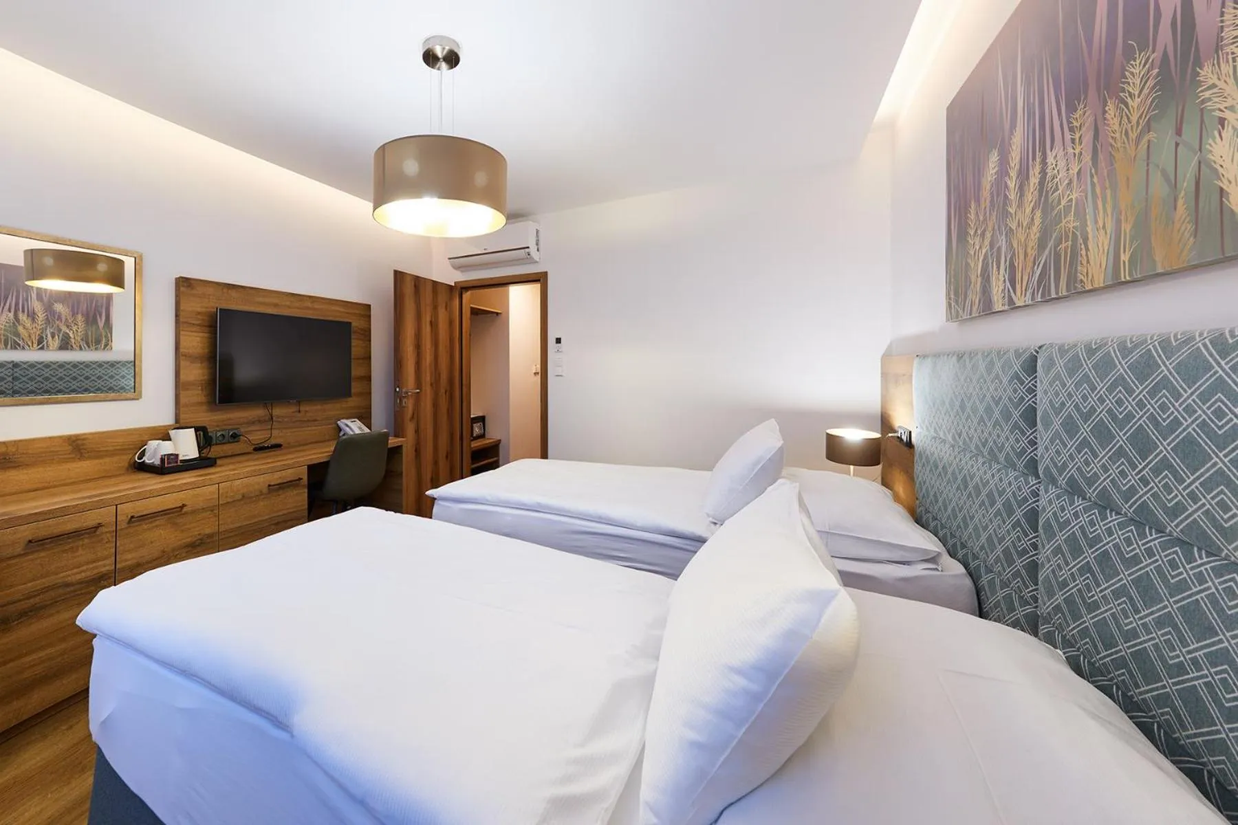 Bedroom, Bed in CENTRAL PARK FLORA