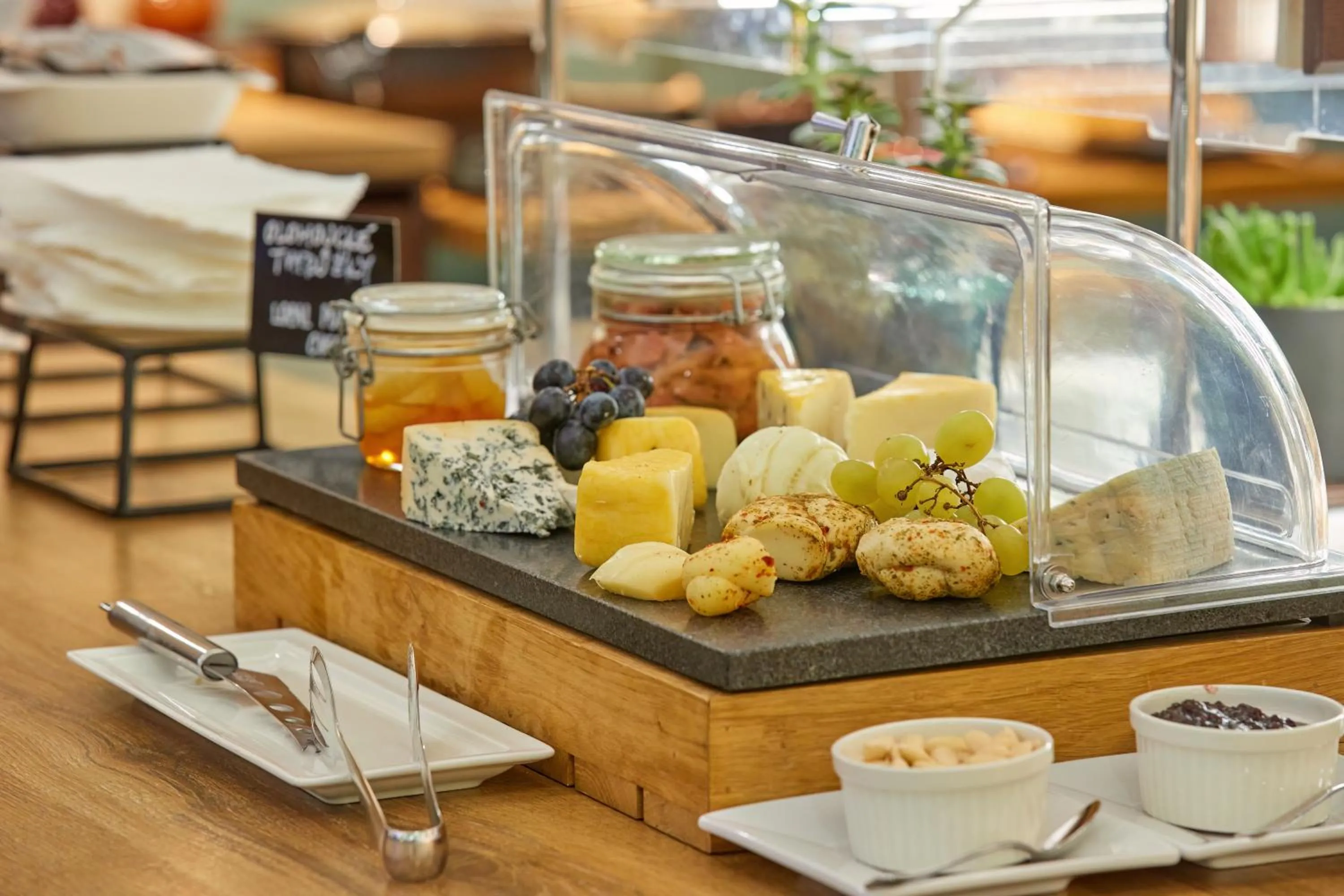 Meals in CENTRAL PARK FLORA