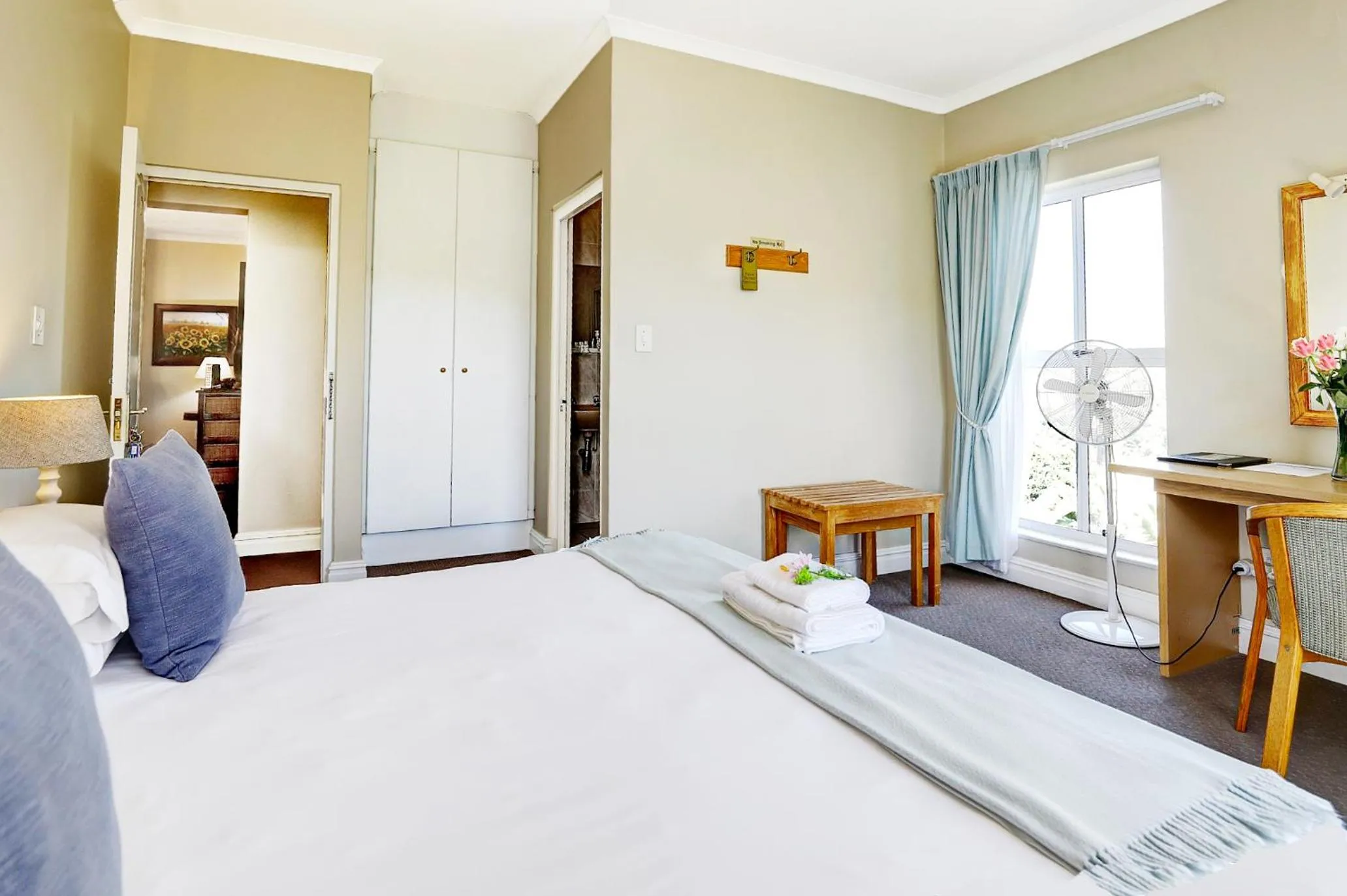 Photo of the whole room, Bed in Bell Rosen Guest House