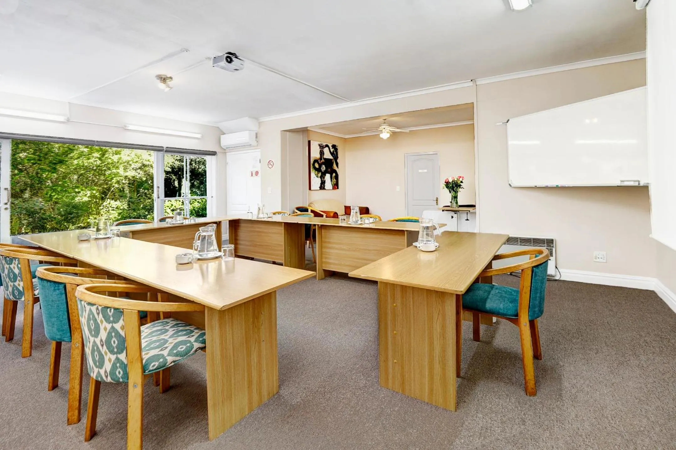 Banquet/Function facilities in Bell Rosen Guest House