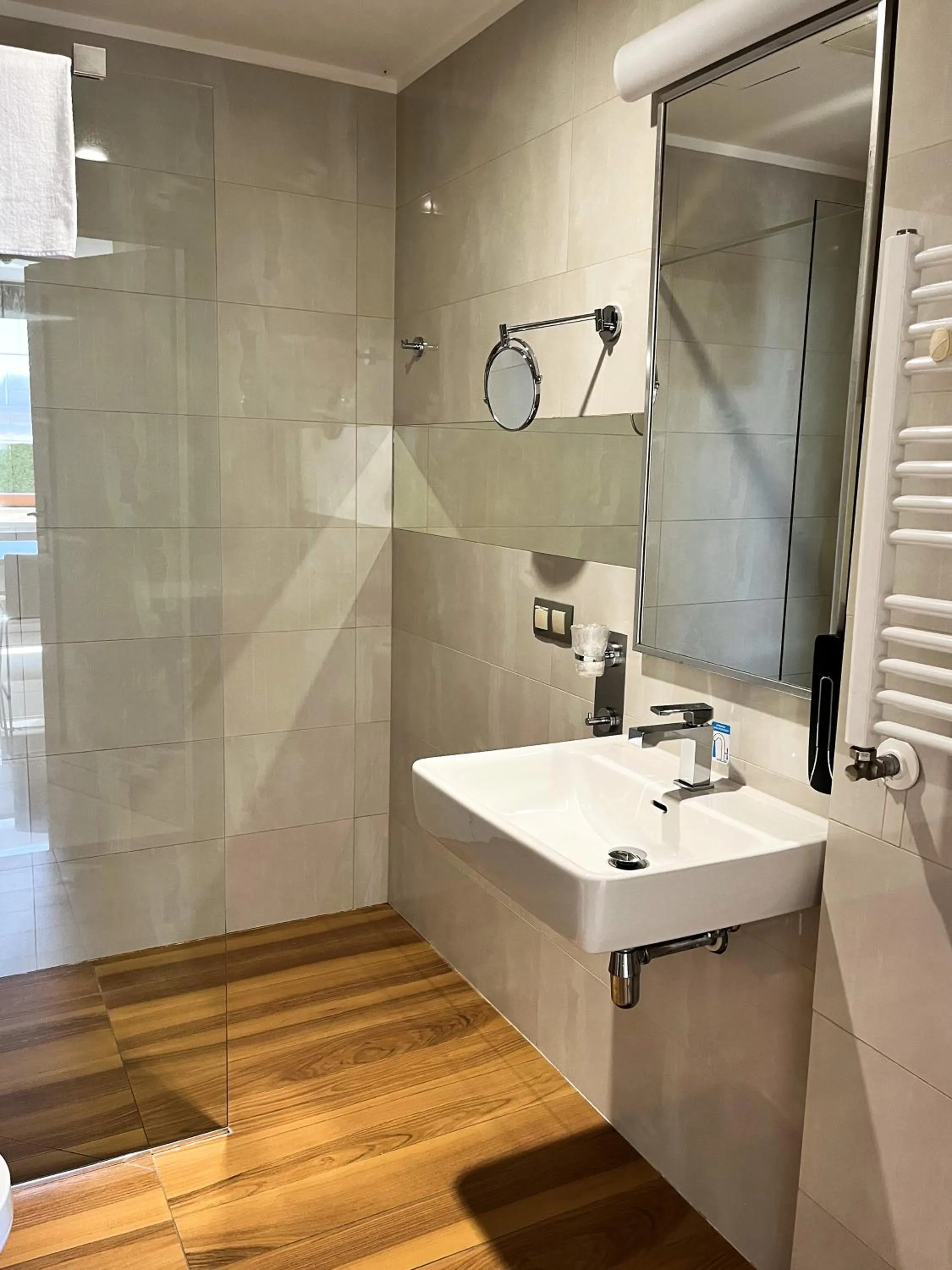 Shower in Hotel Kristoff