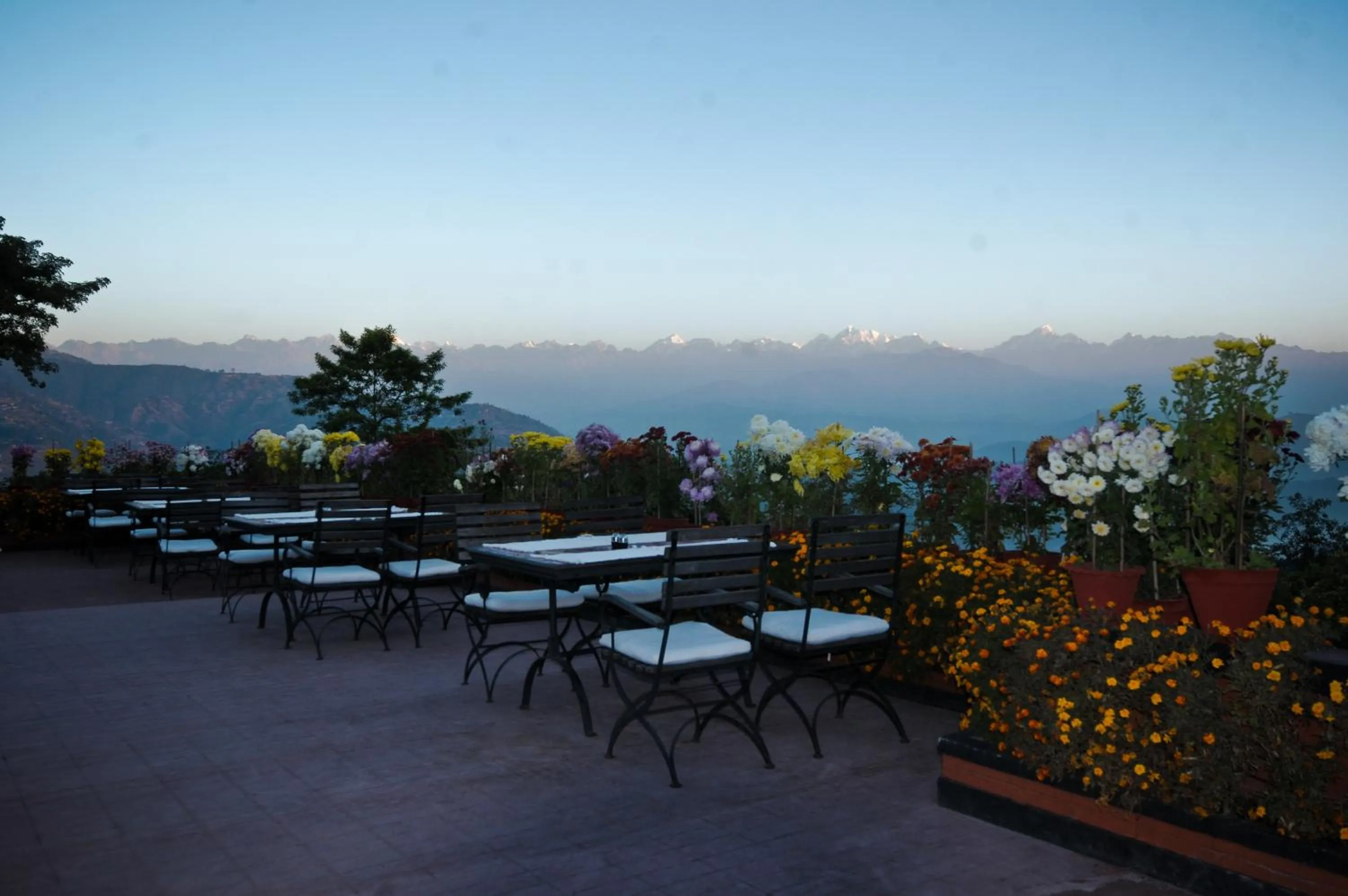 Restaurant/places to eat in Dhulikhel Mountain Resort