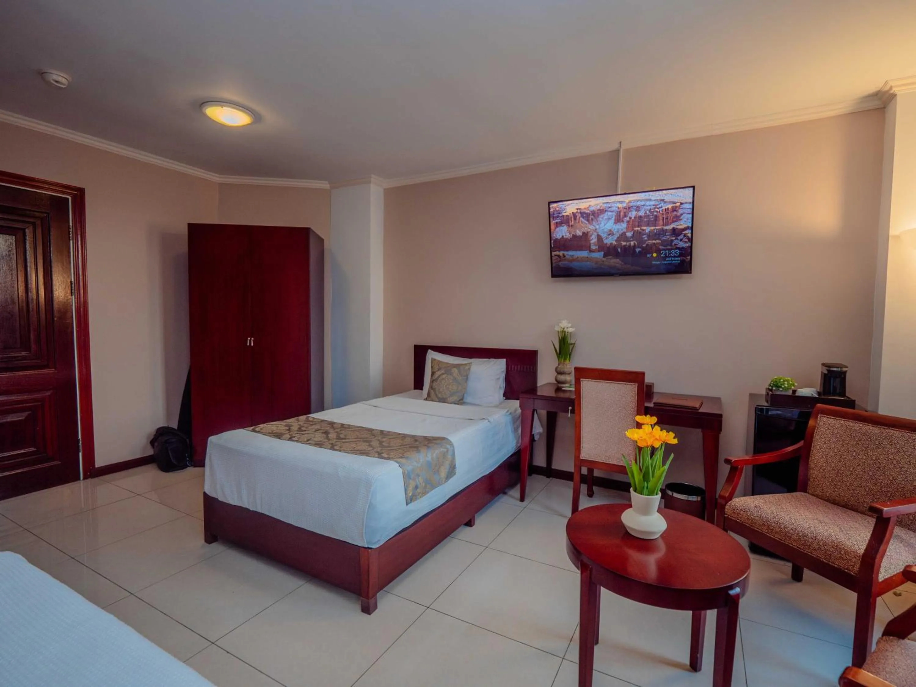 Bed in Hotel Palacio