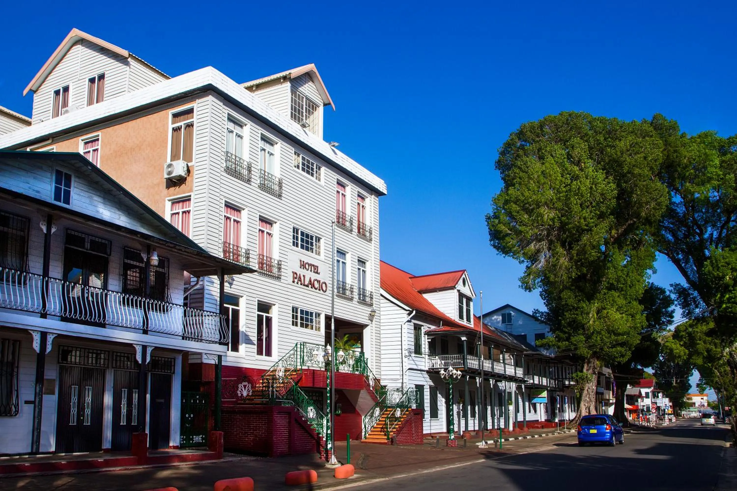 Property building in Hotel Palacio
