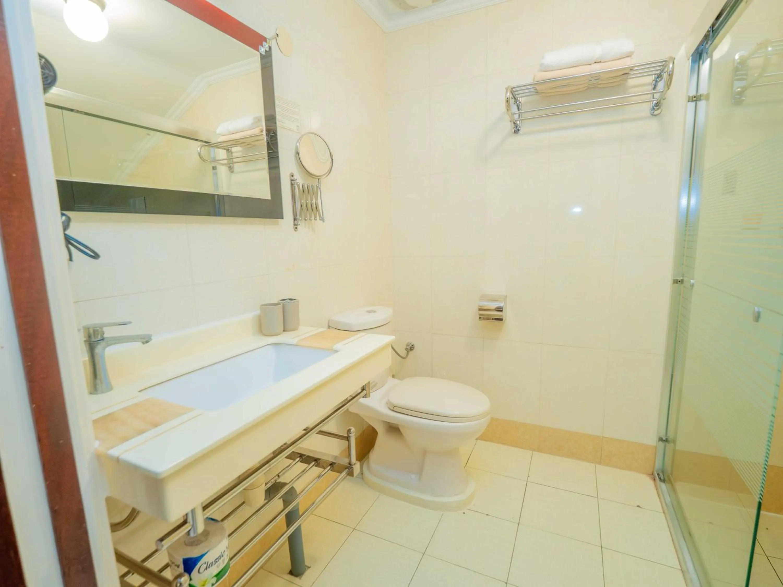 Shower in Hotel Palacio