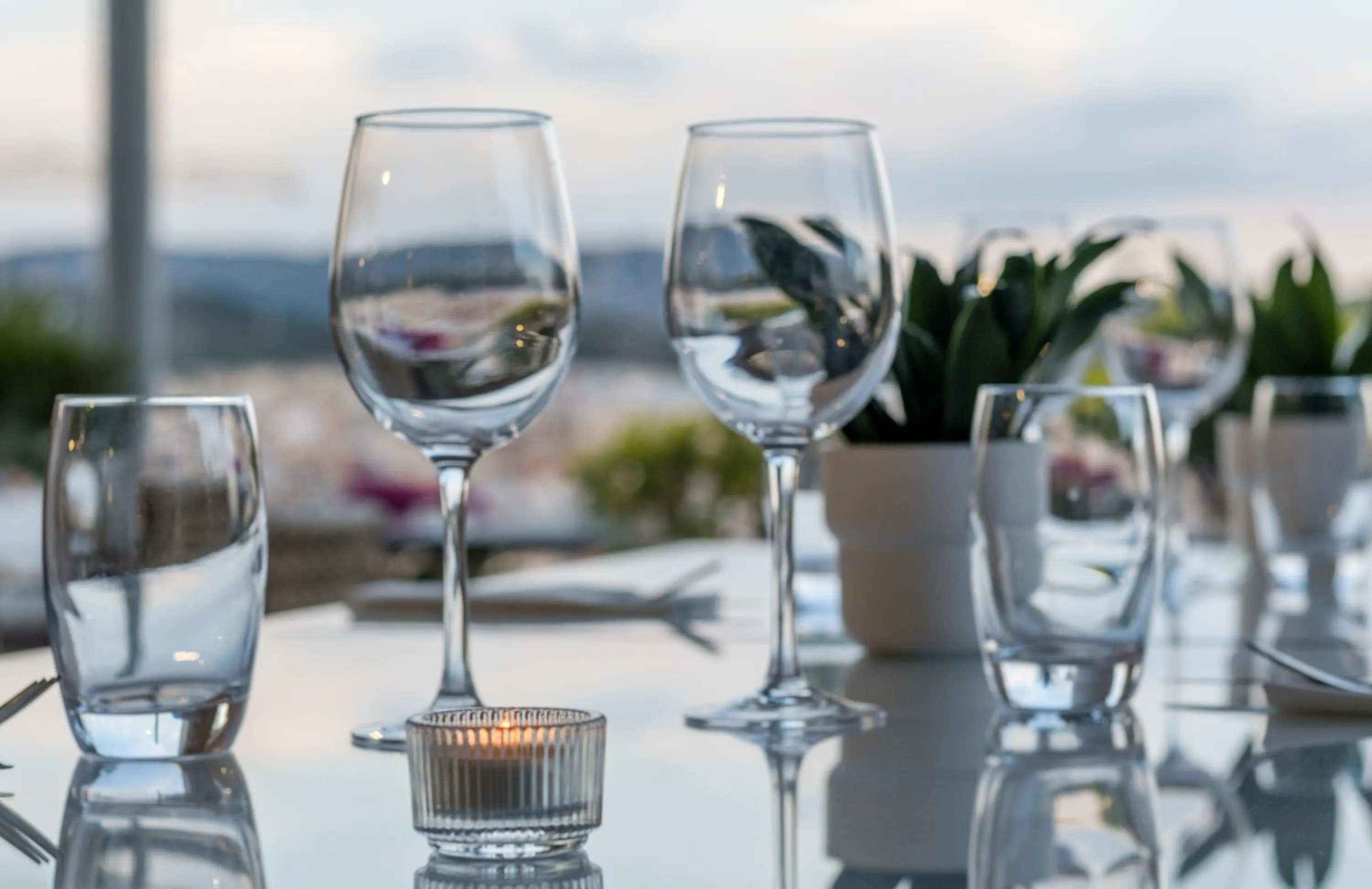 Balcony/Terrace in Hotel Montjoi by Brava Hoteles