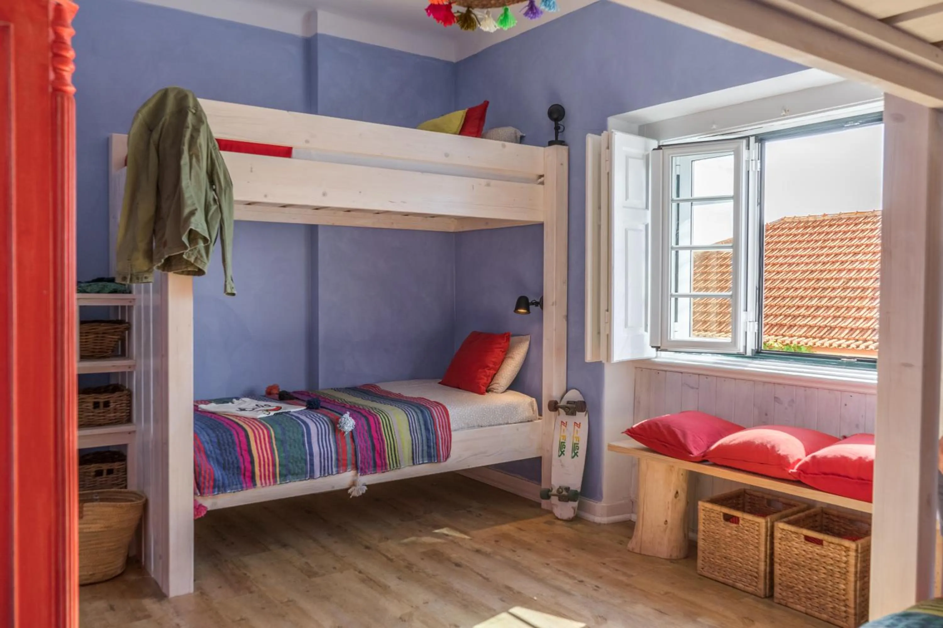 bunk bed, Bed in Chill in Ericeira Surf House